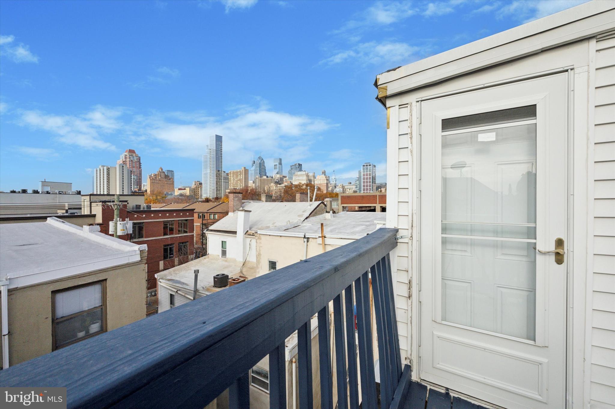 BELLA VISTA - Residential