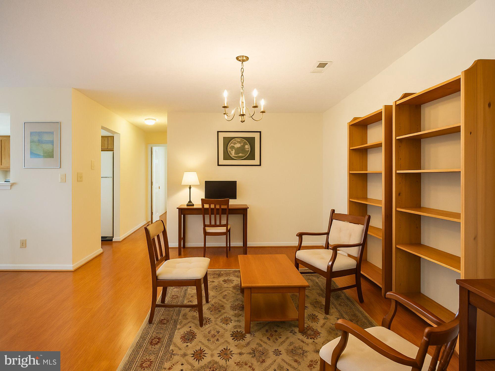 COUNTRY WALK - Residential