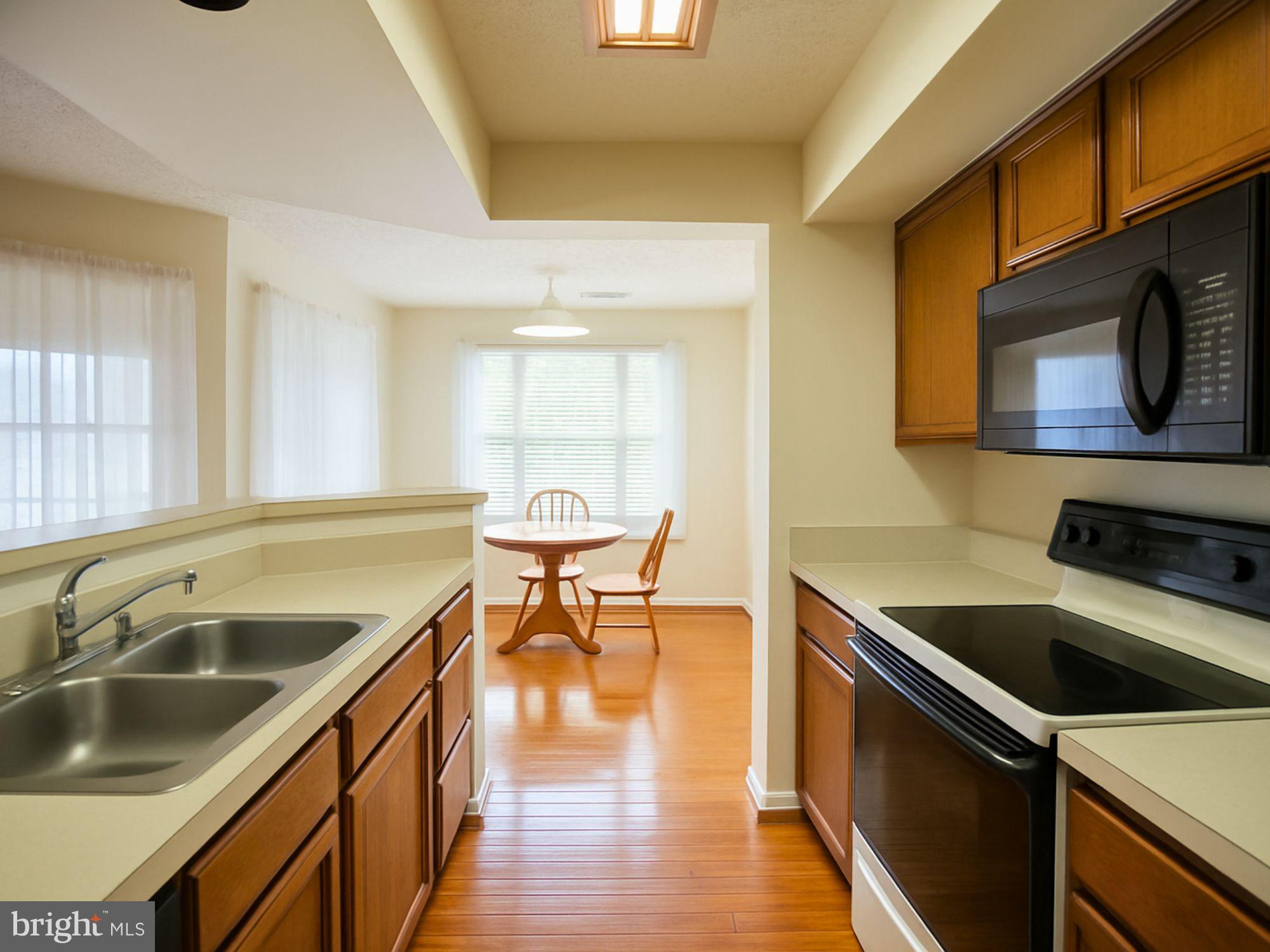 COUNTRY WALK - Residential