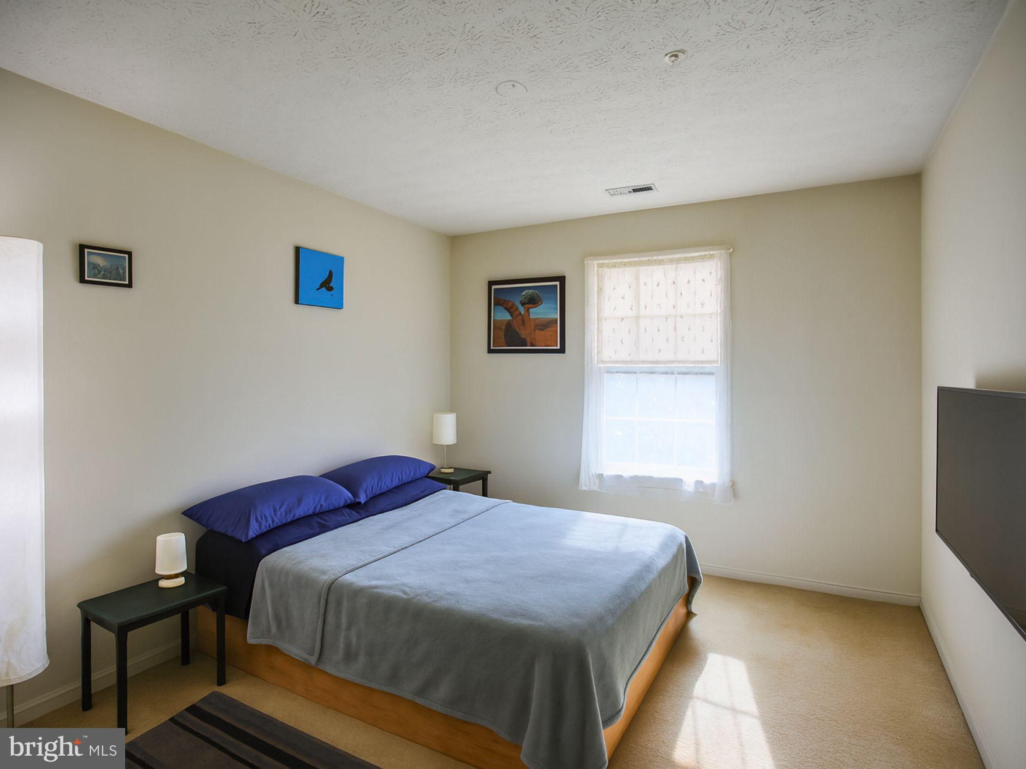 COUNTRY WALK - Residential