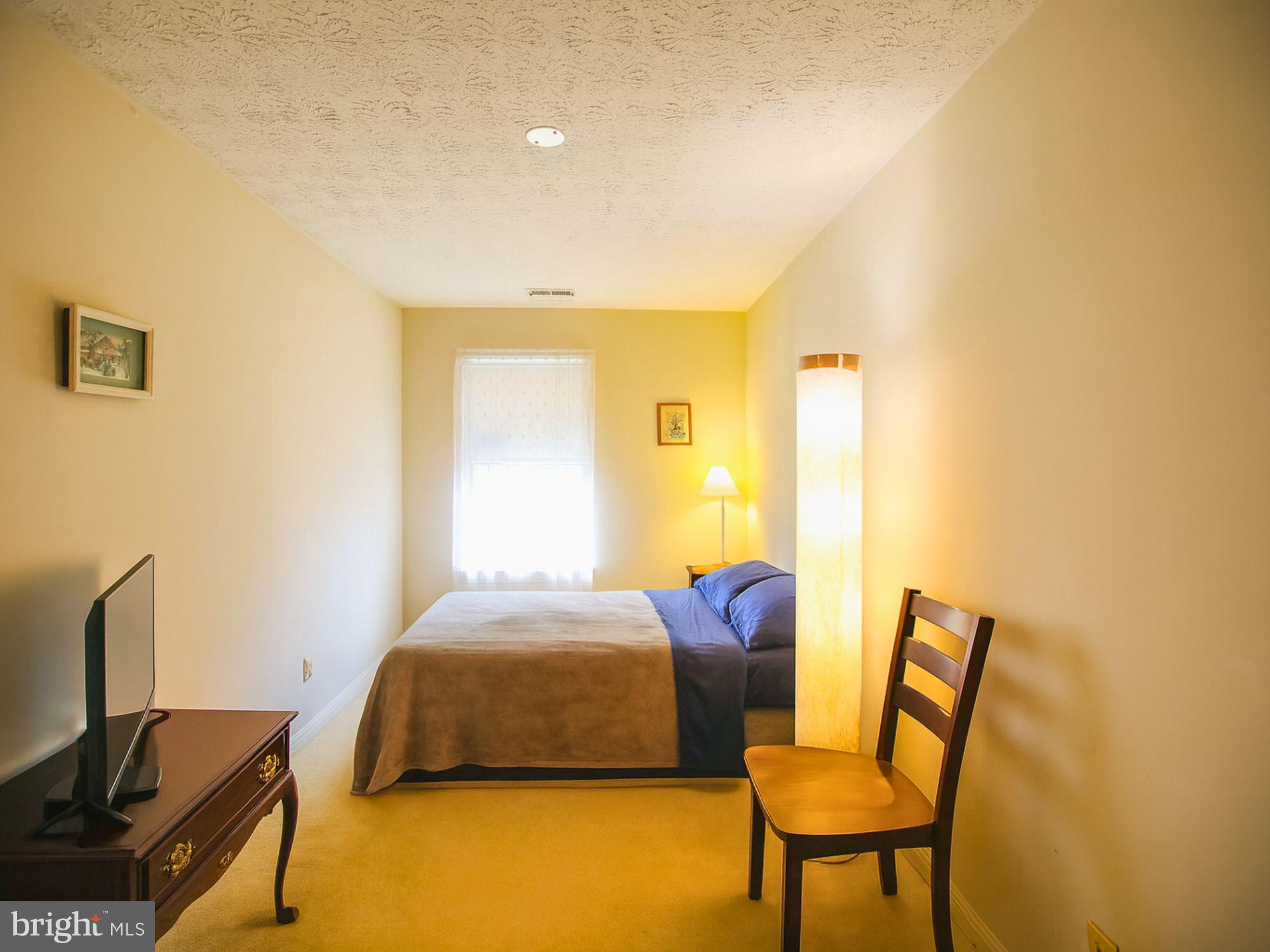 COUNTRY WALK - Residential