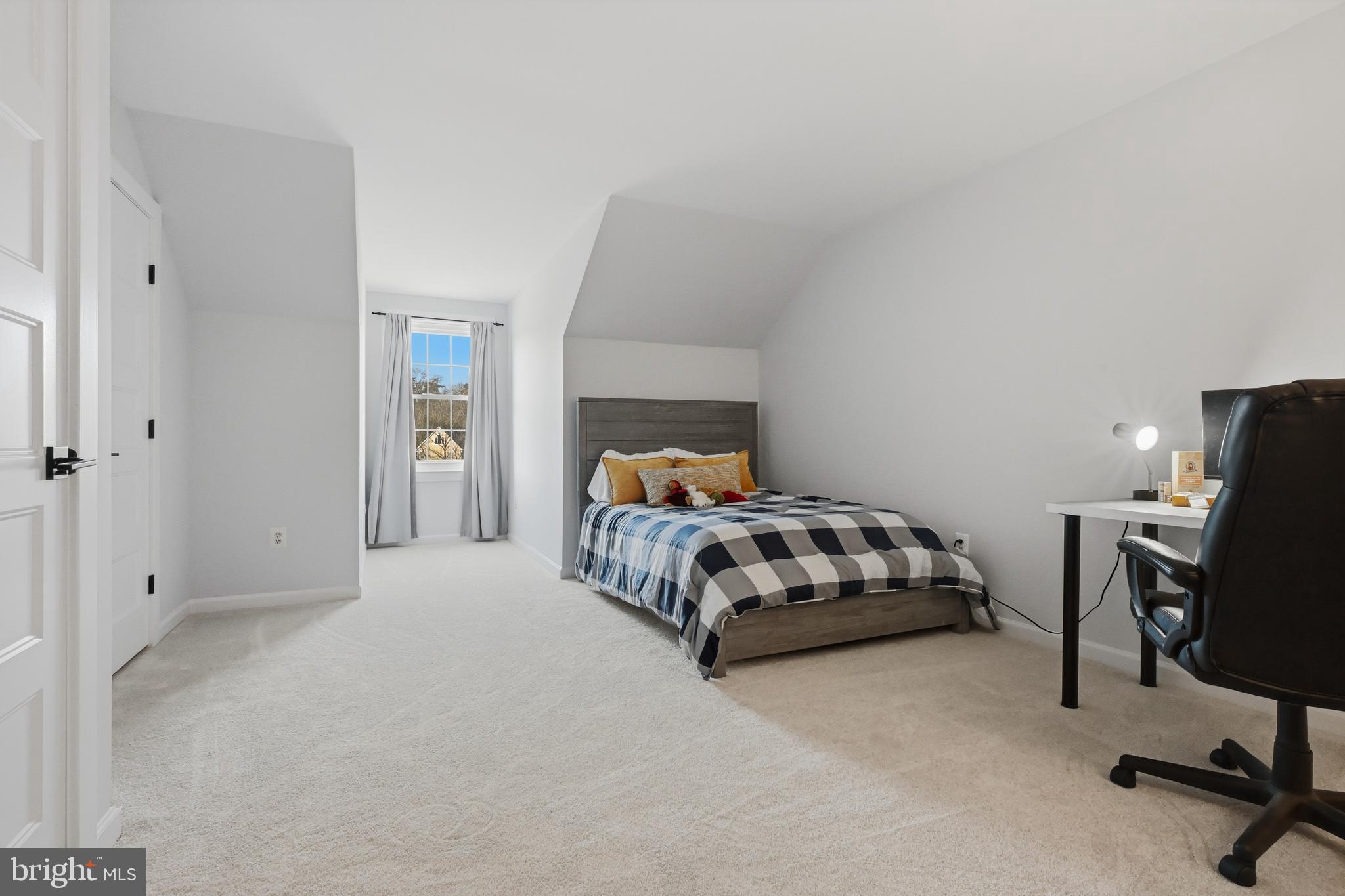 LOCH HAVEN - Residential