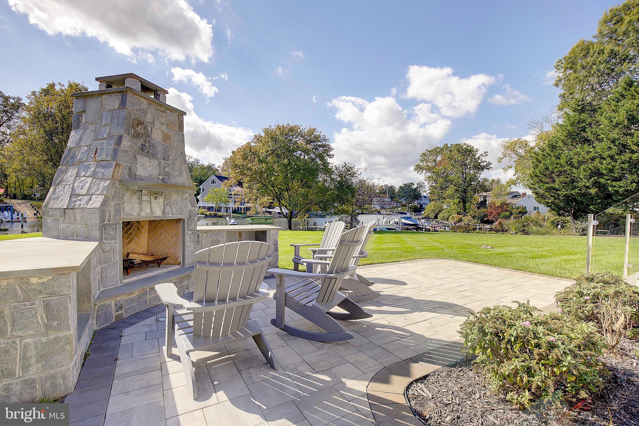 LOCH HAVEN - Residential