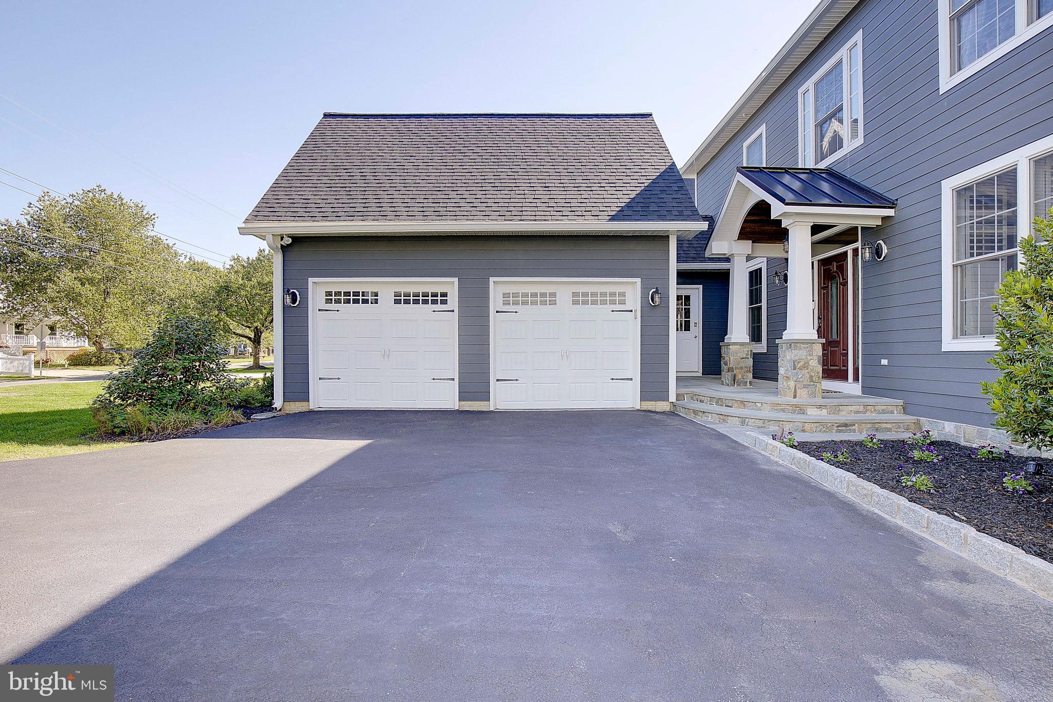 LOCH HAVEN - Residential