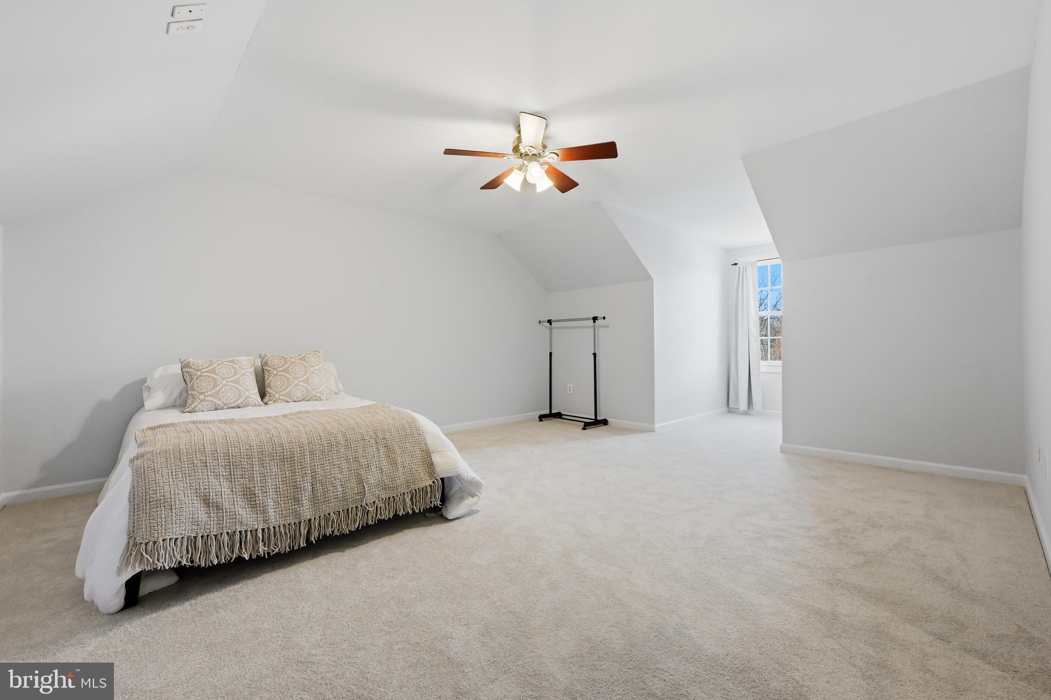 LOCH HAVEN - Residential