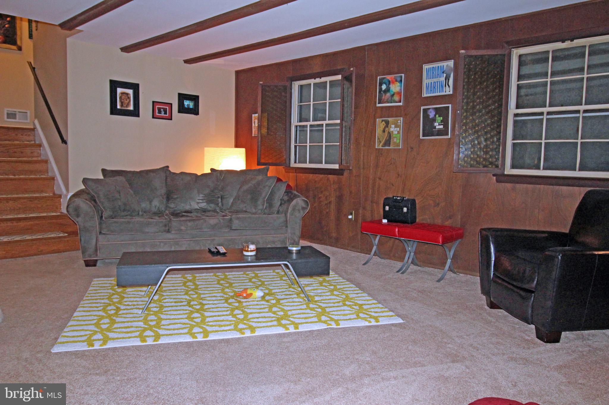 LAYHILL SOUTH - Residential Lease