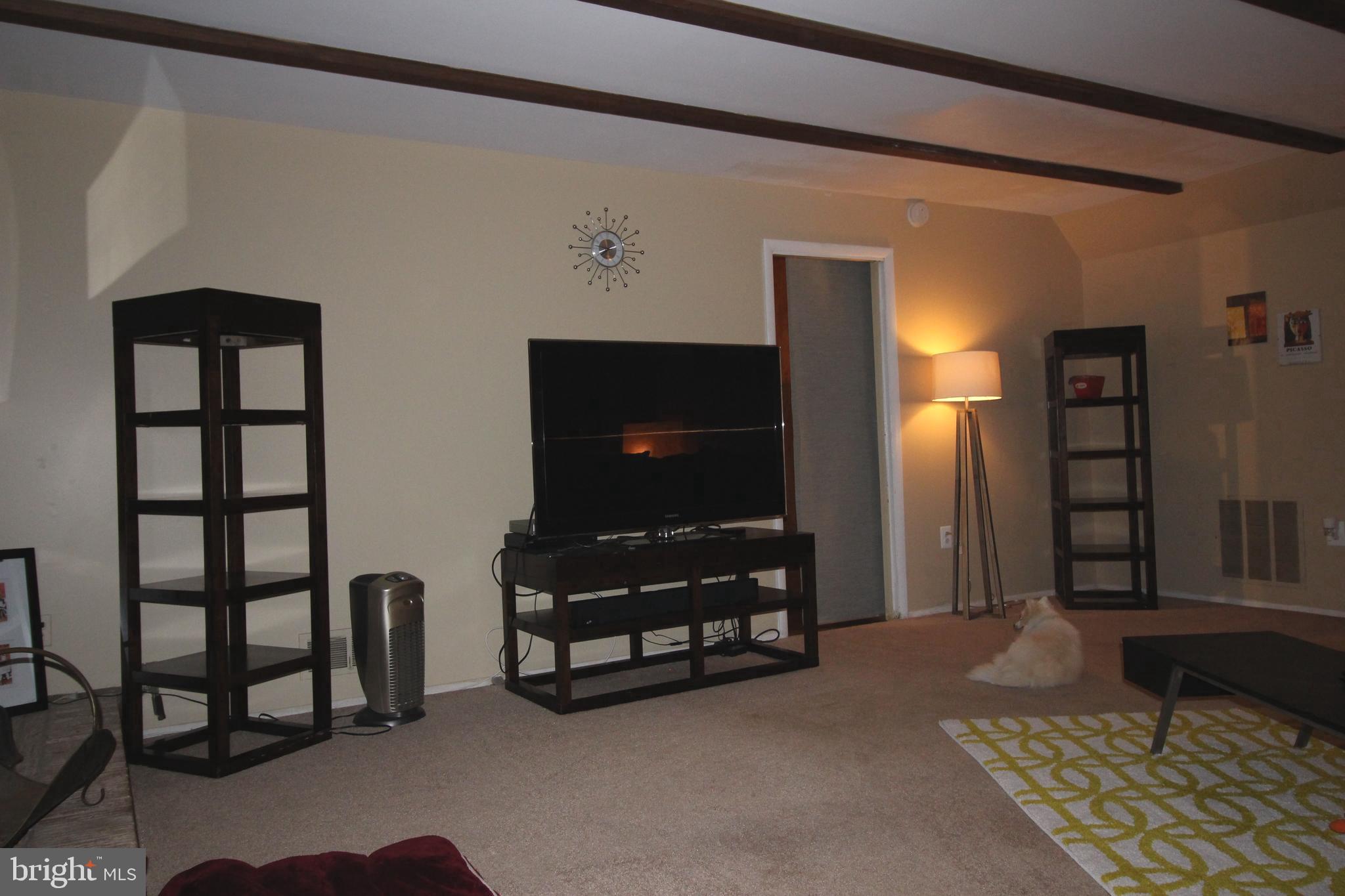 LAYHILL SOUTH - Residential Lease