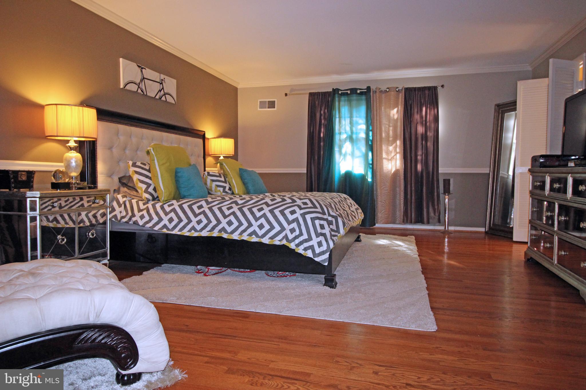 LAYHILL SOUTH - Residential Lease