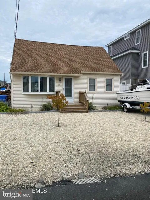 39 Mark Drive, Stafford Township, NJ MLS: NJOC2033538