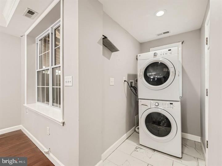 BROOKLYN - Residential
