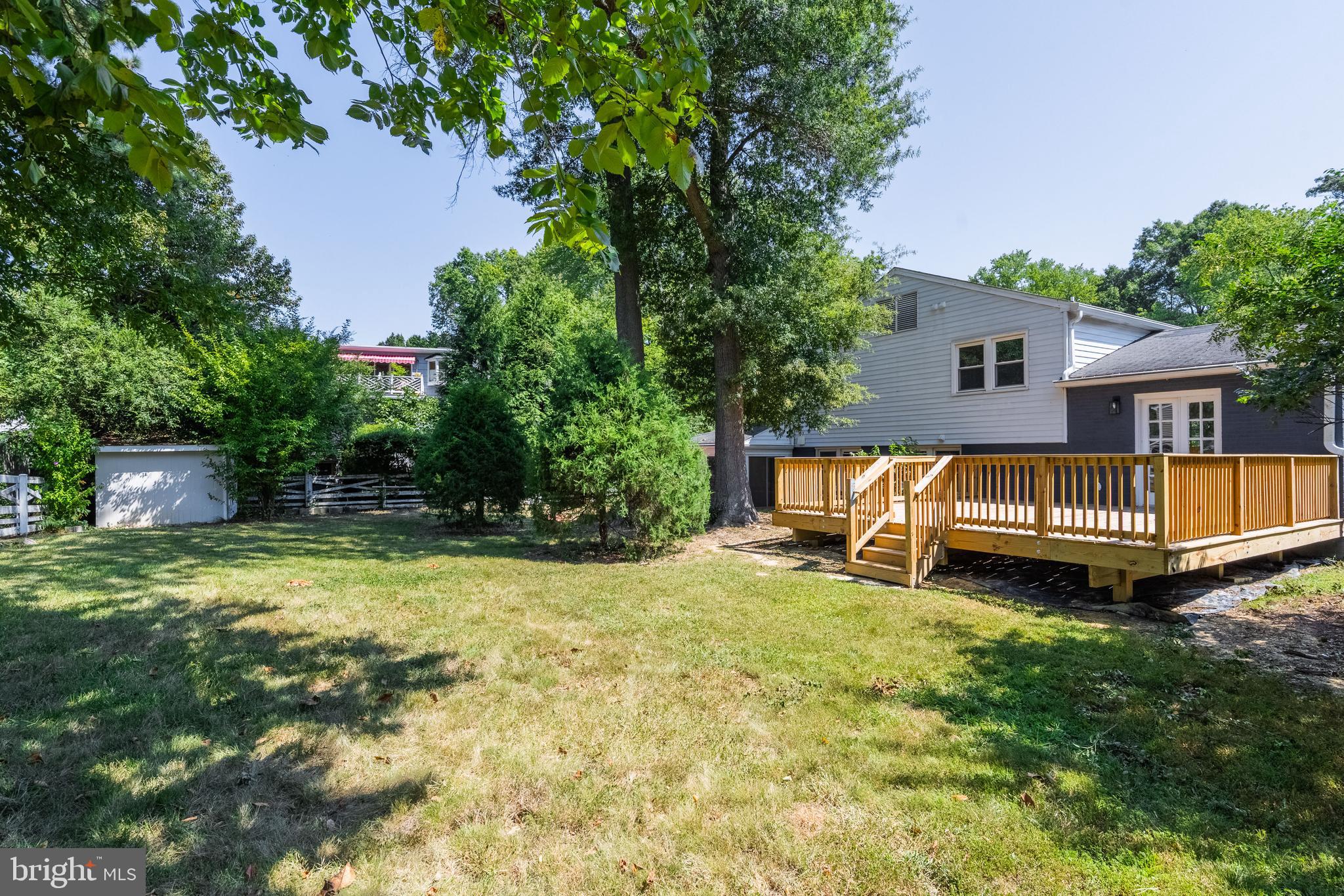 WAYNEWOOD - Residential