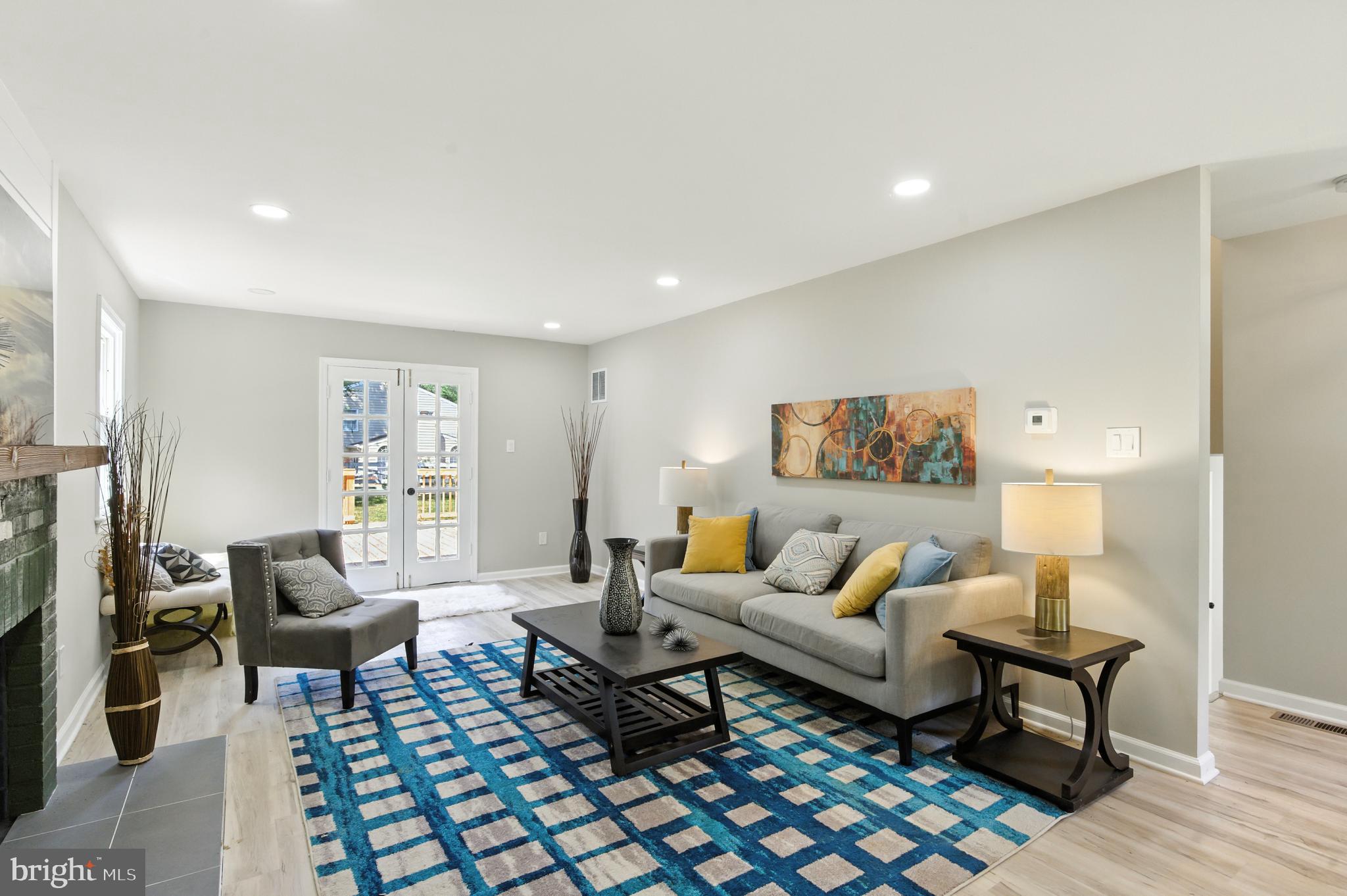 WAYNEWOOD - Residential