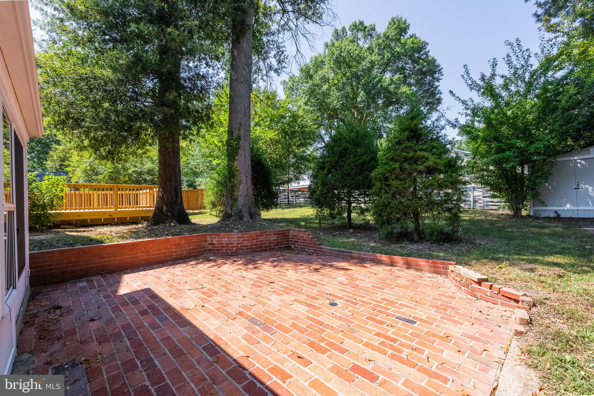 WAYNEWOOD - Residential