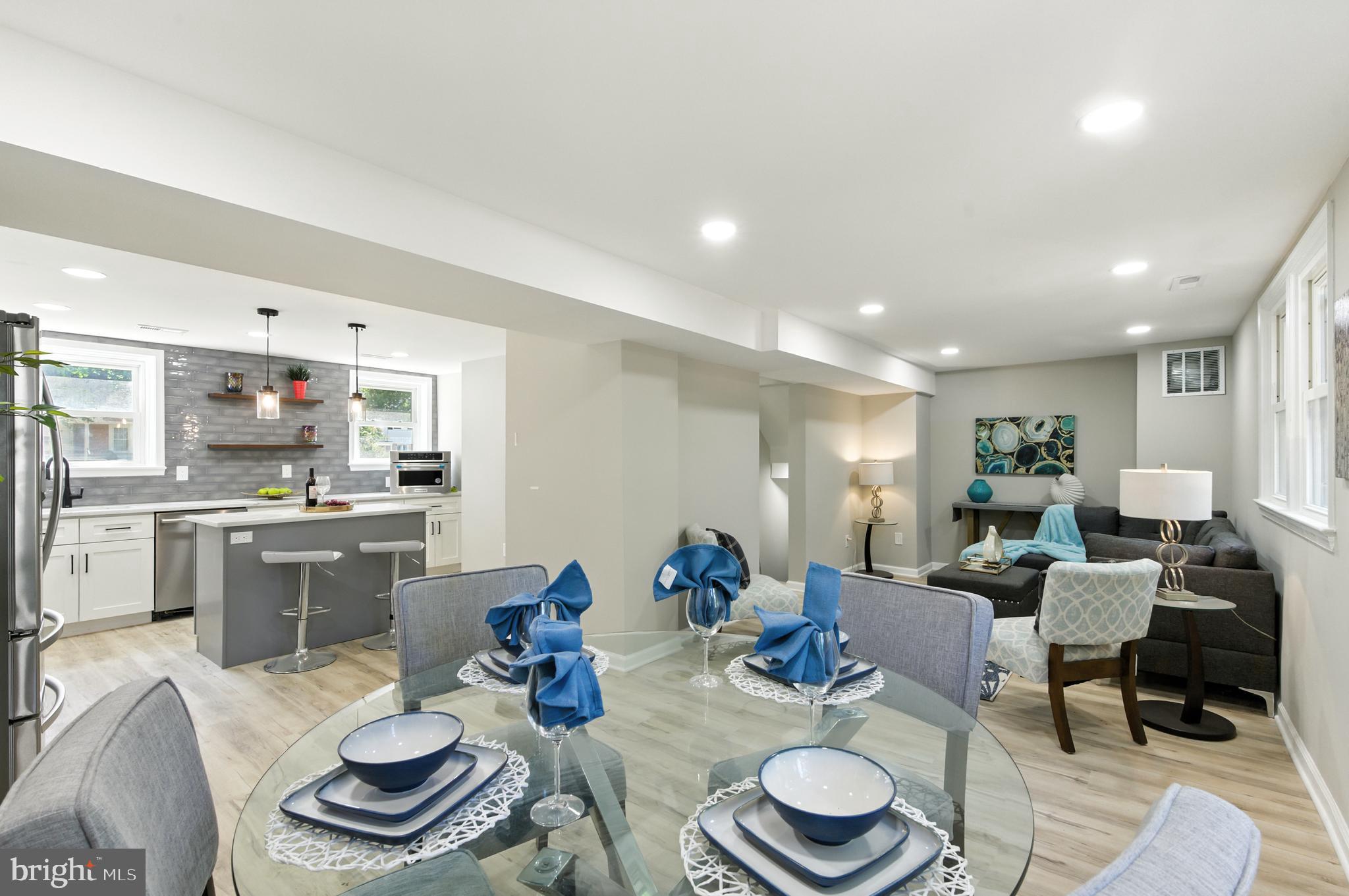 WAYNEWOOD - Residential