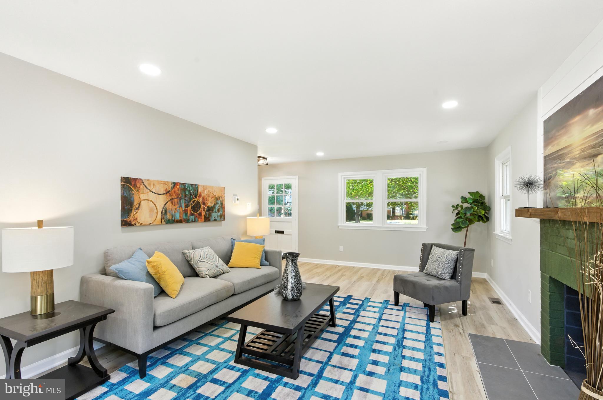 WAYNEWOOD - Residential