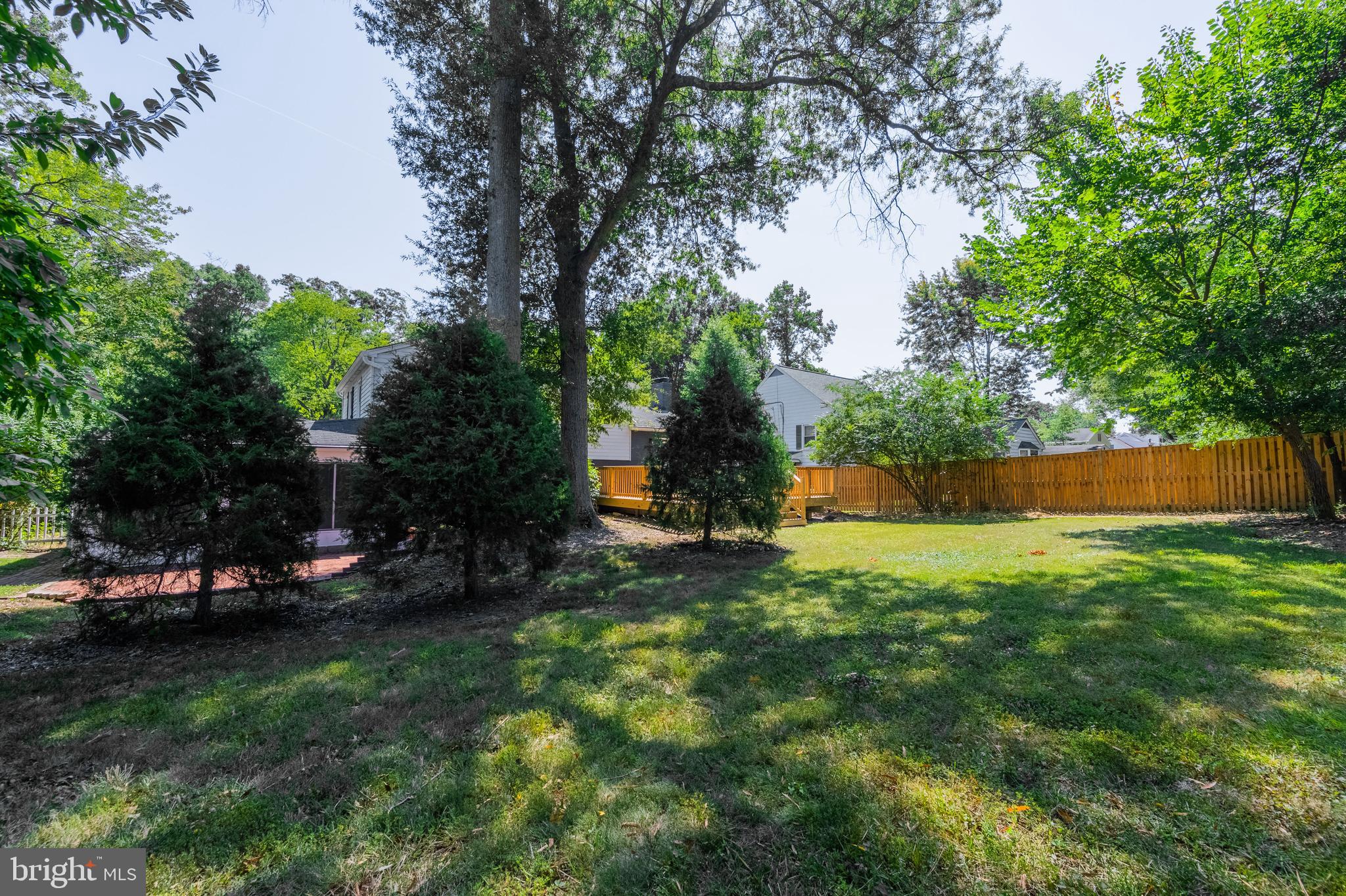 WAYNEWOOD - Residential