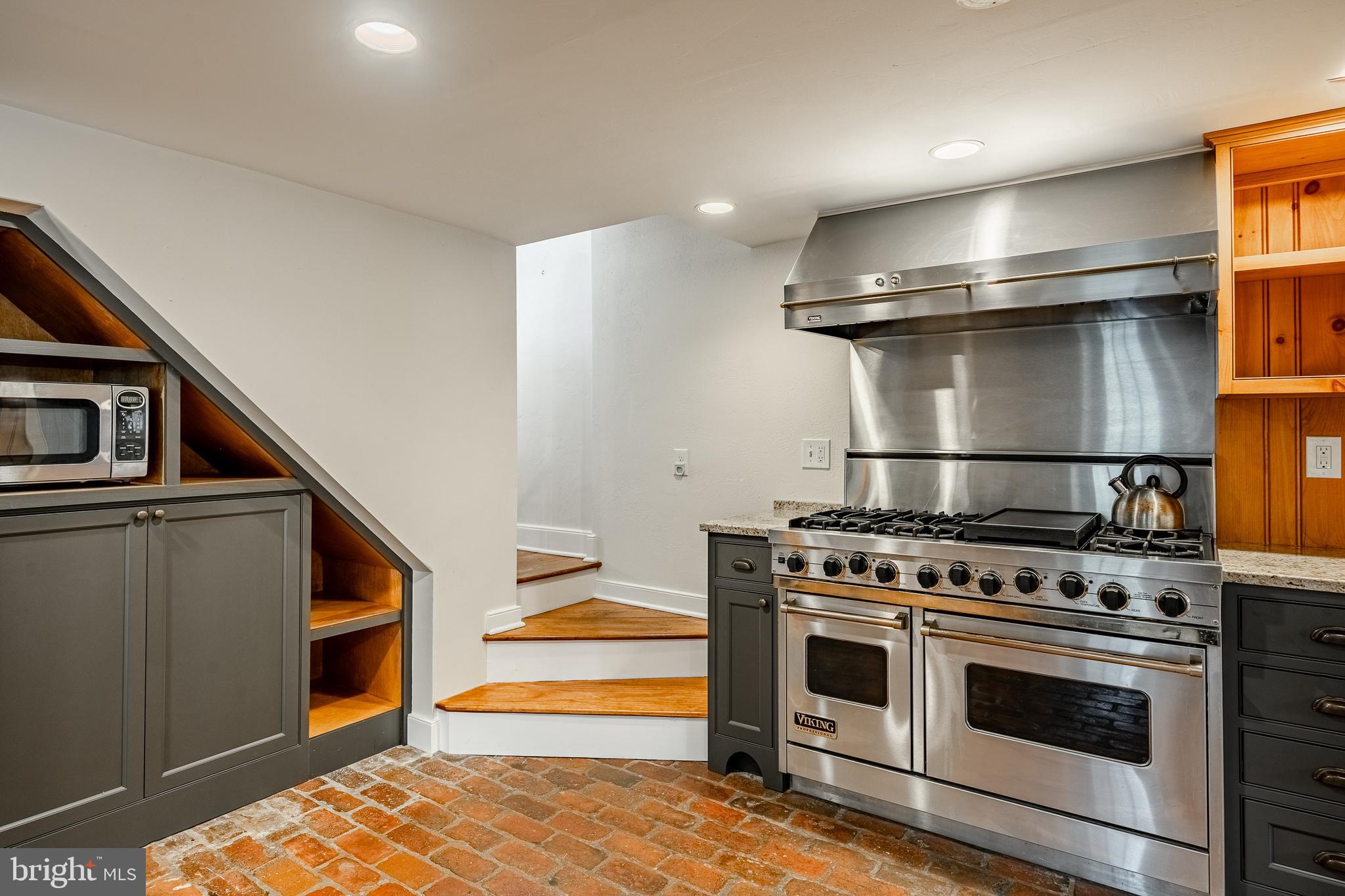 CEDARCROFT - Residential