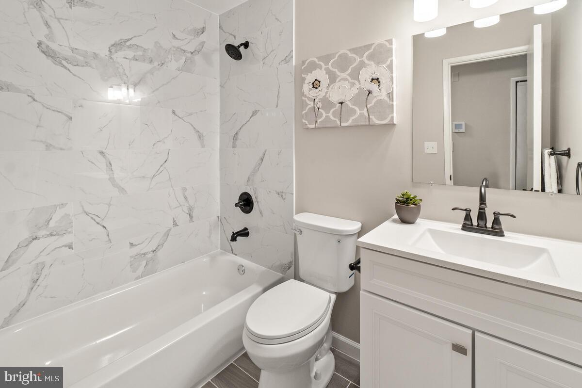 LOCH HAVEN - Residential