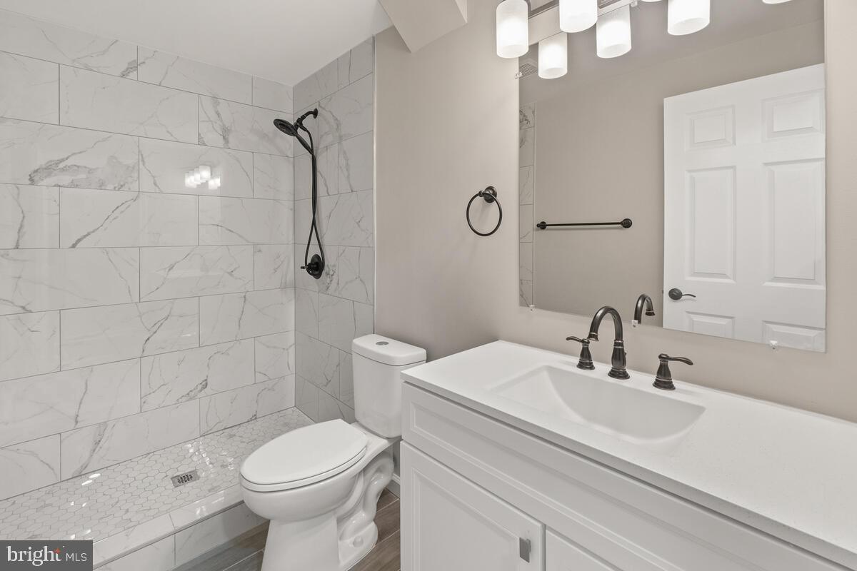 LOCH HAVEN - Residential