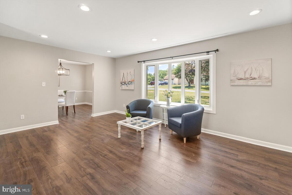 LOCH HAVEN - Residential