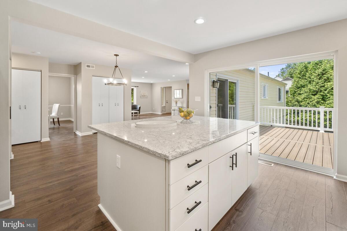 LOCH HAVEN - Residential