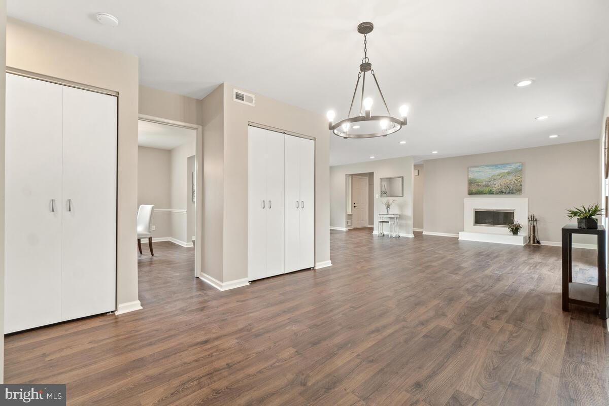 LOCH HAVEN - Residential