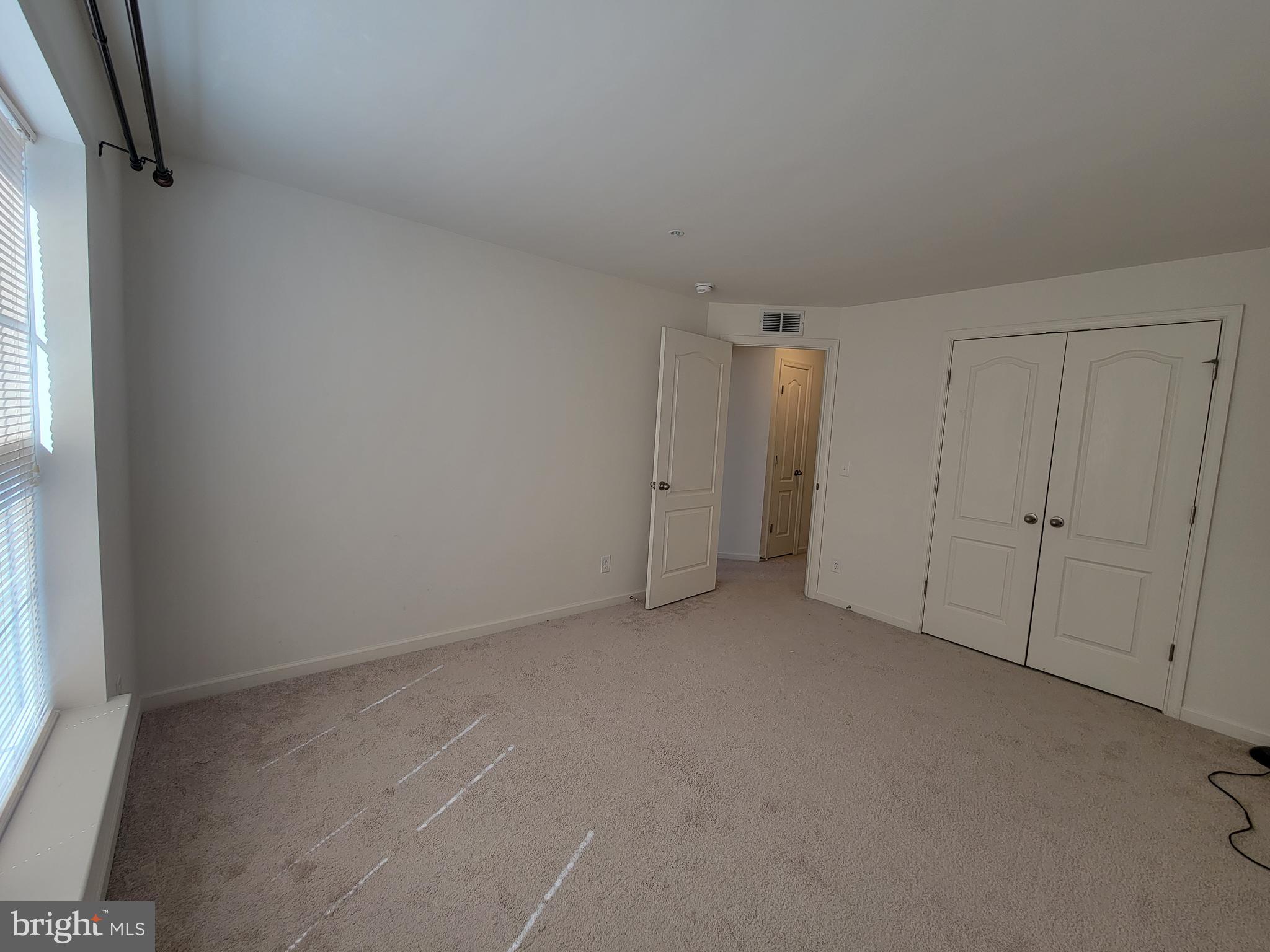 RESIDENCES AT CHERRY HILL - Residential Lease