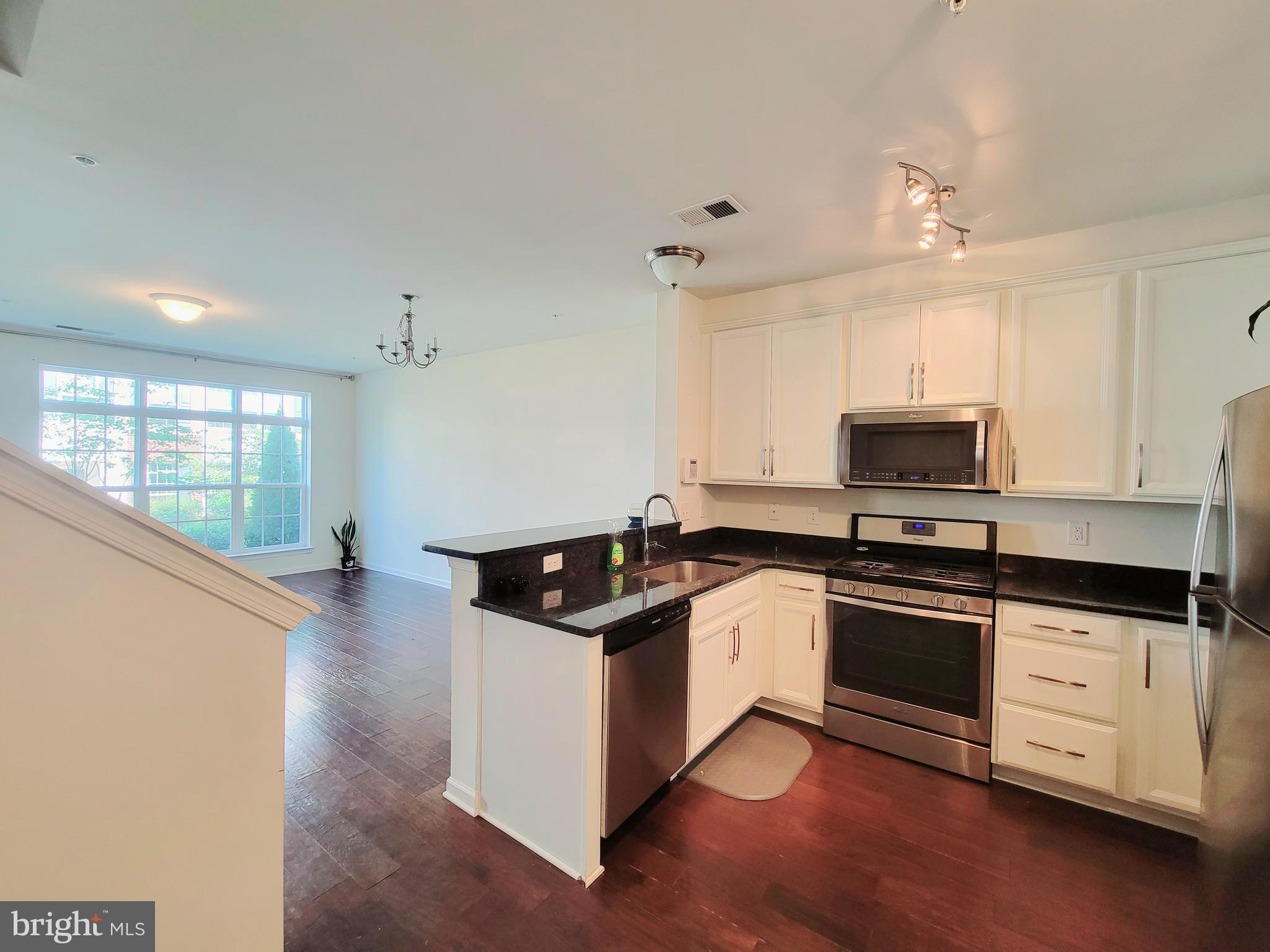 RESIDENCES AT CHERRY HILL - Residential Lease