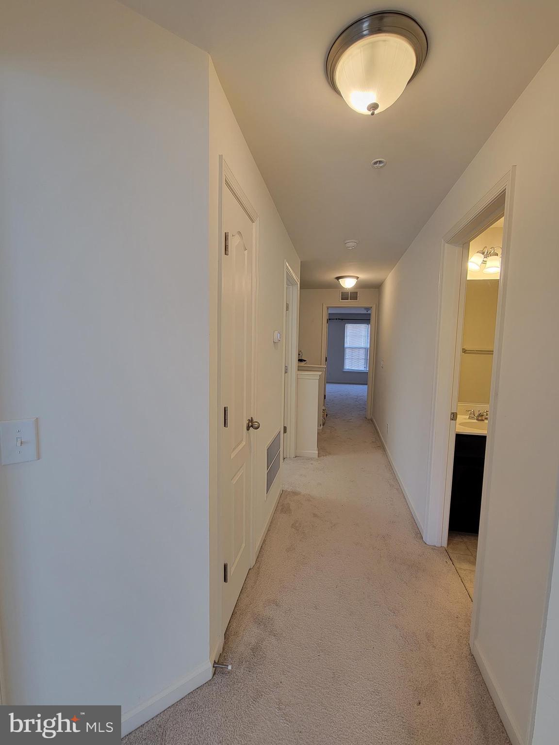 RESIDENCES AT CHERRY HILL - Residential Lease