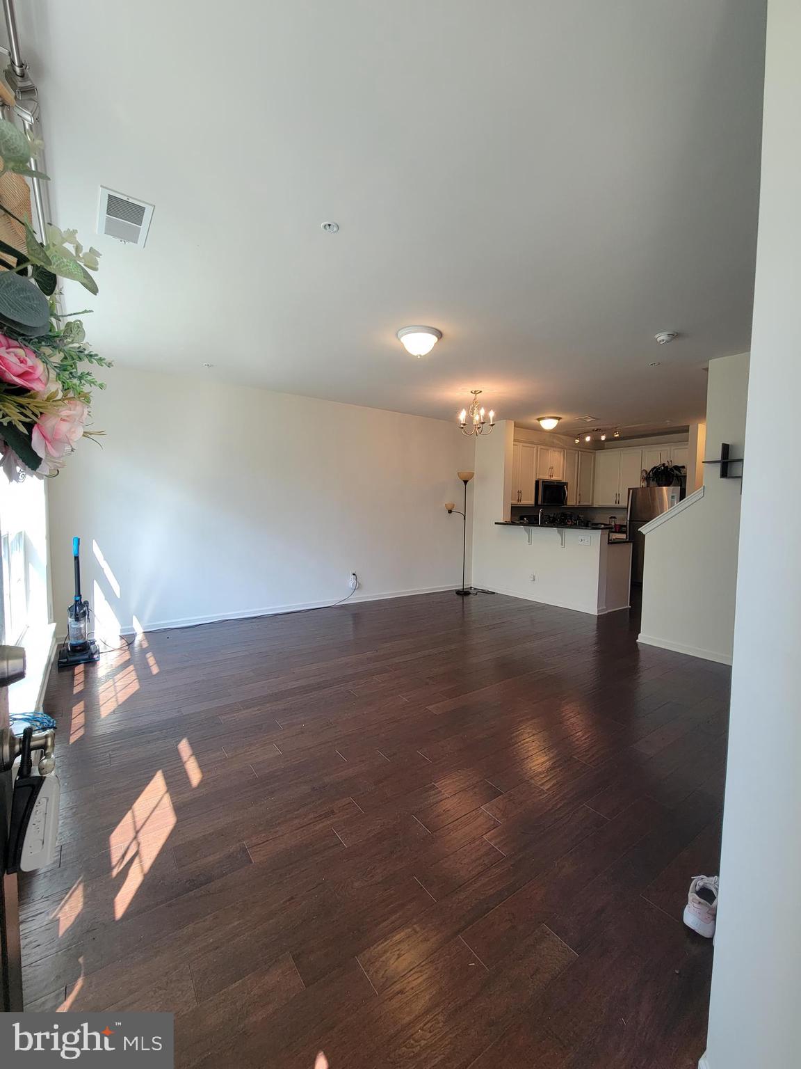 RESIDENCES AT CHERRY HILL - Residential Lease