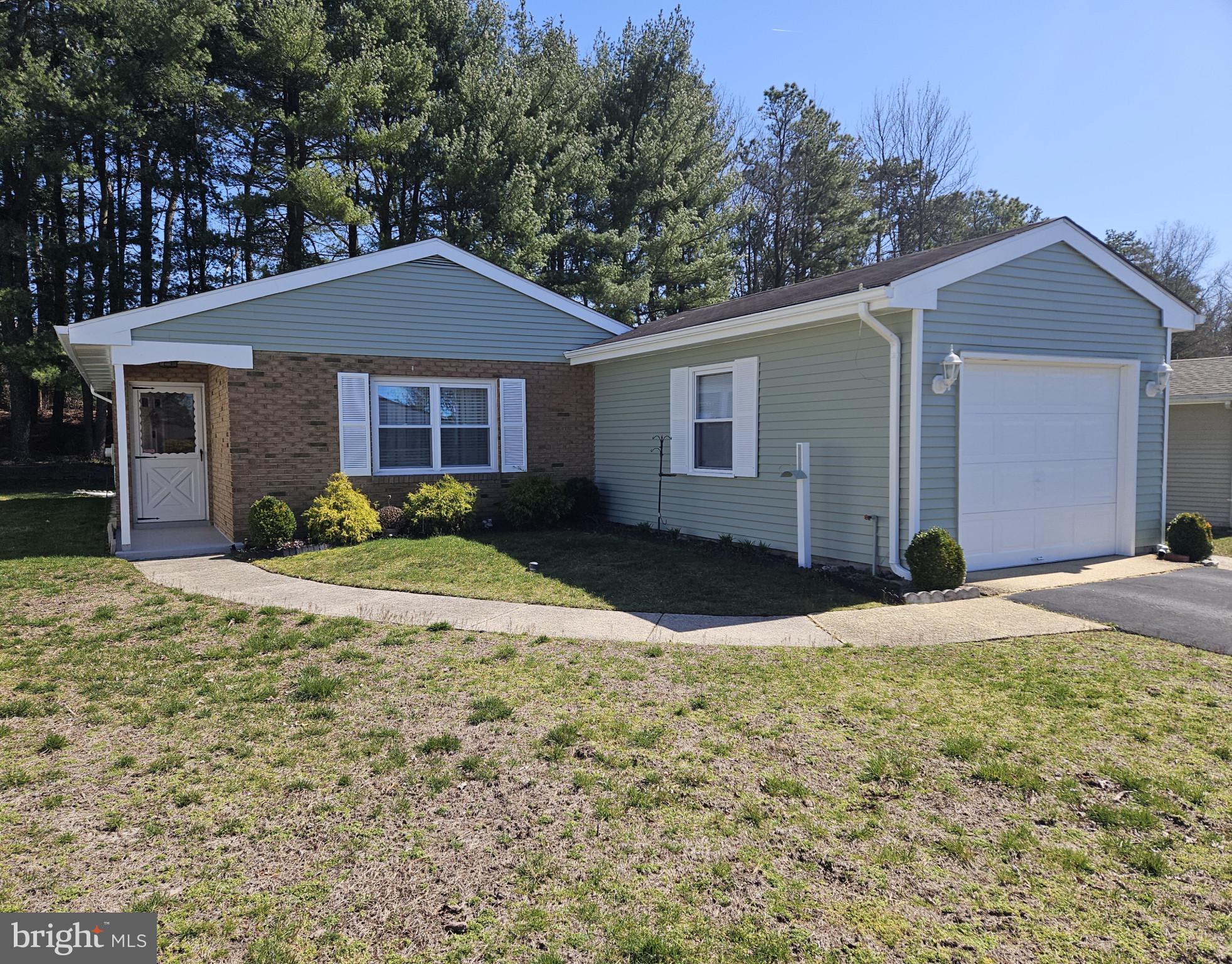 LEISURETOWNE - Residential