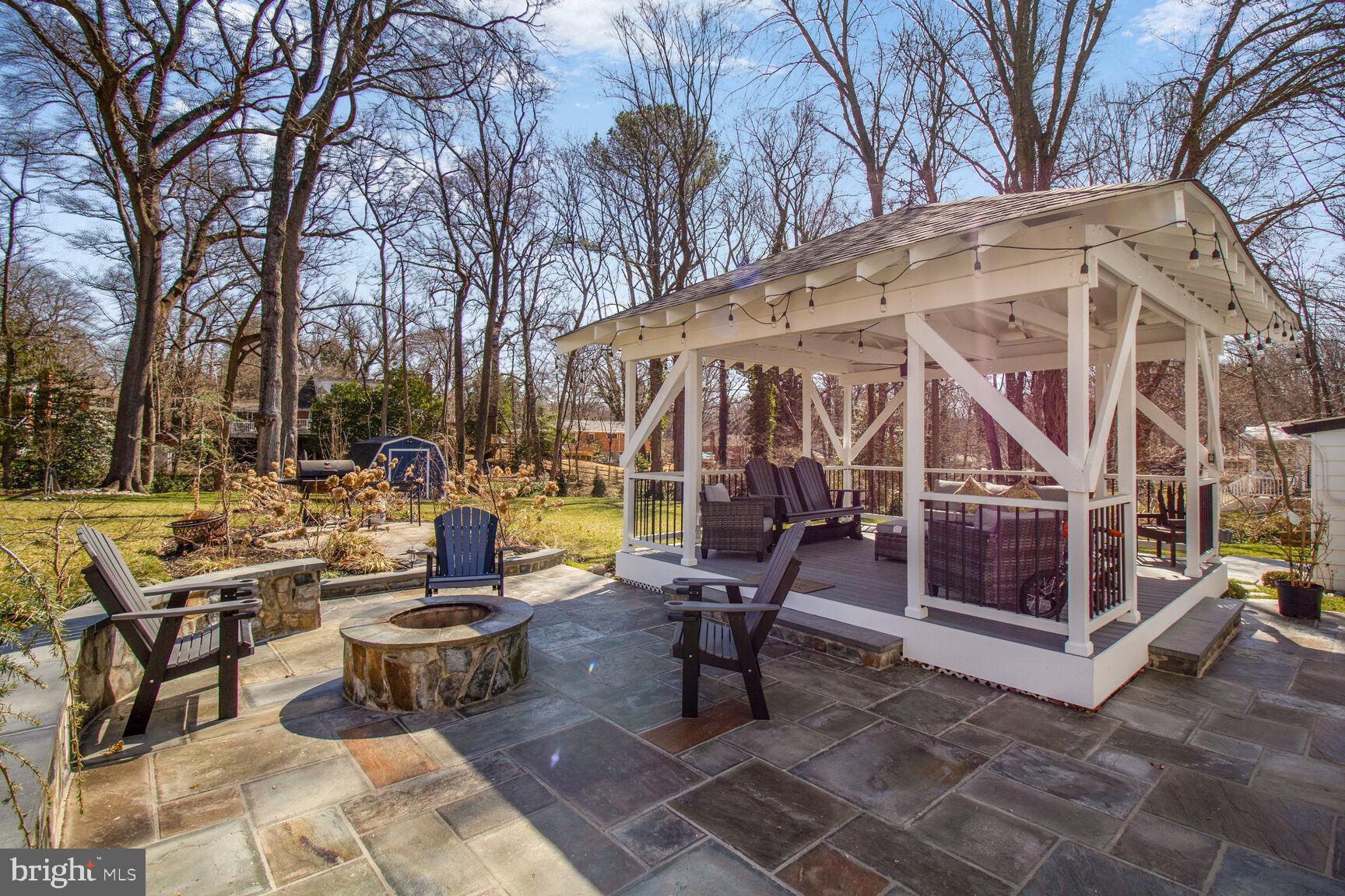 HAMMOND VILLAGE - Residential