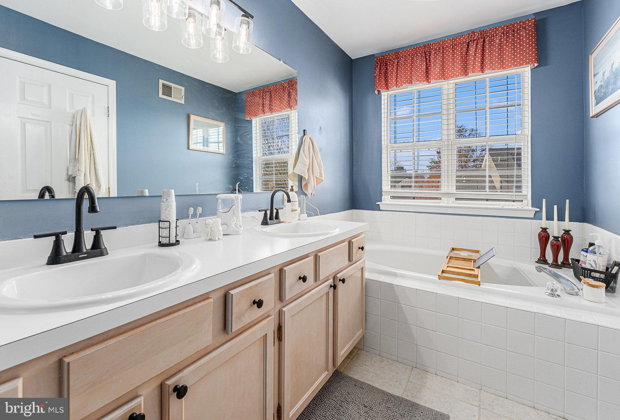 SUMNEY RIDGE - Residential