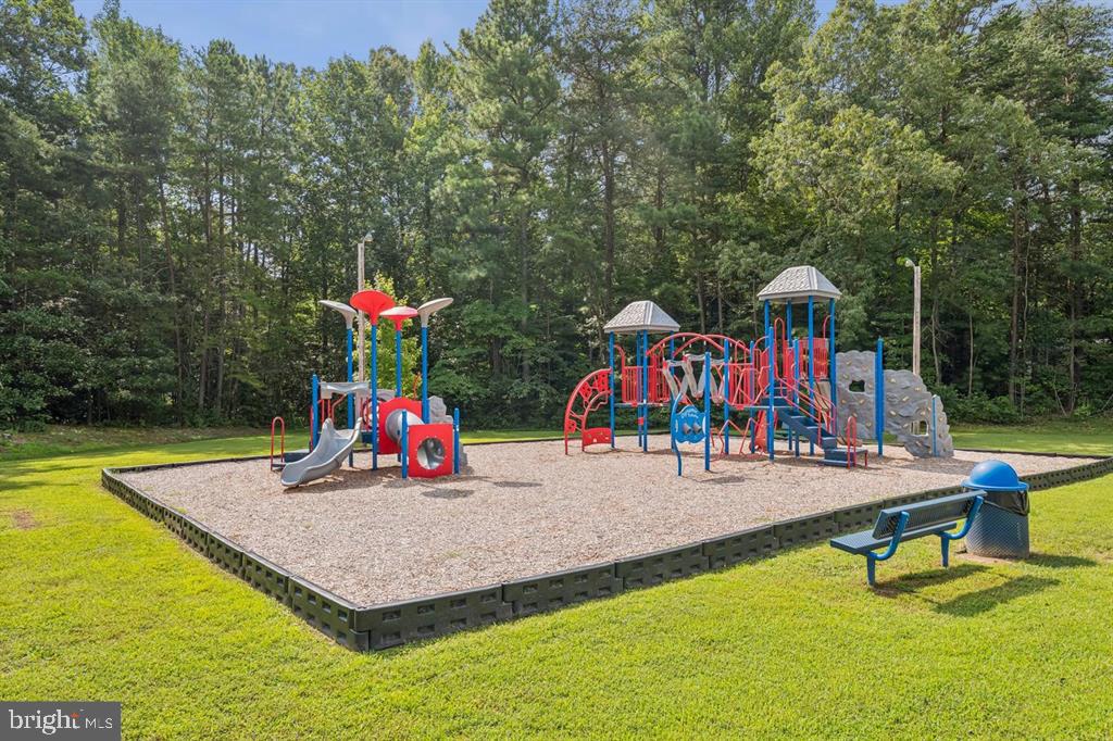 LAKE LAND OR - Residential