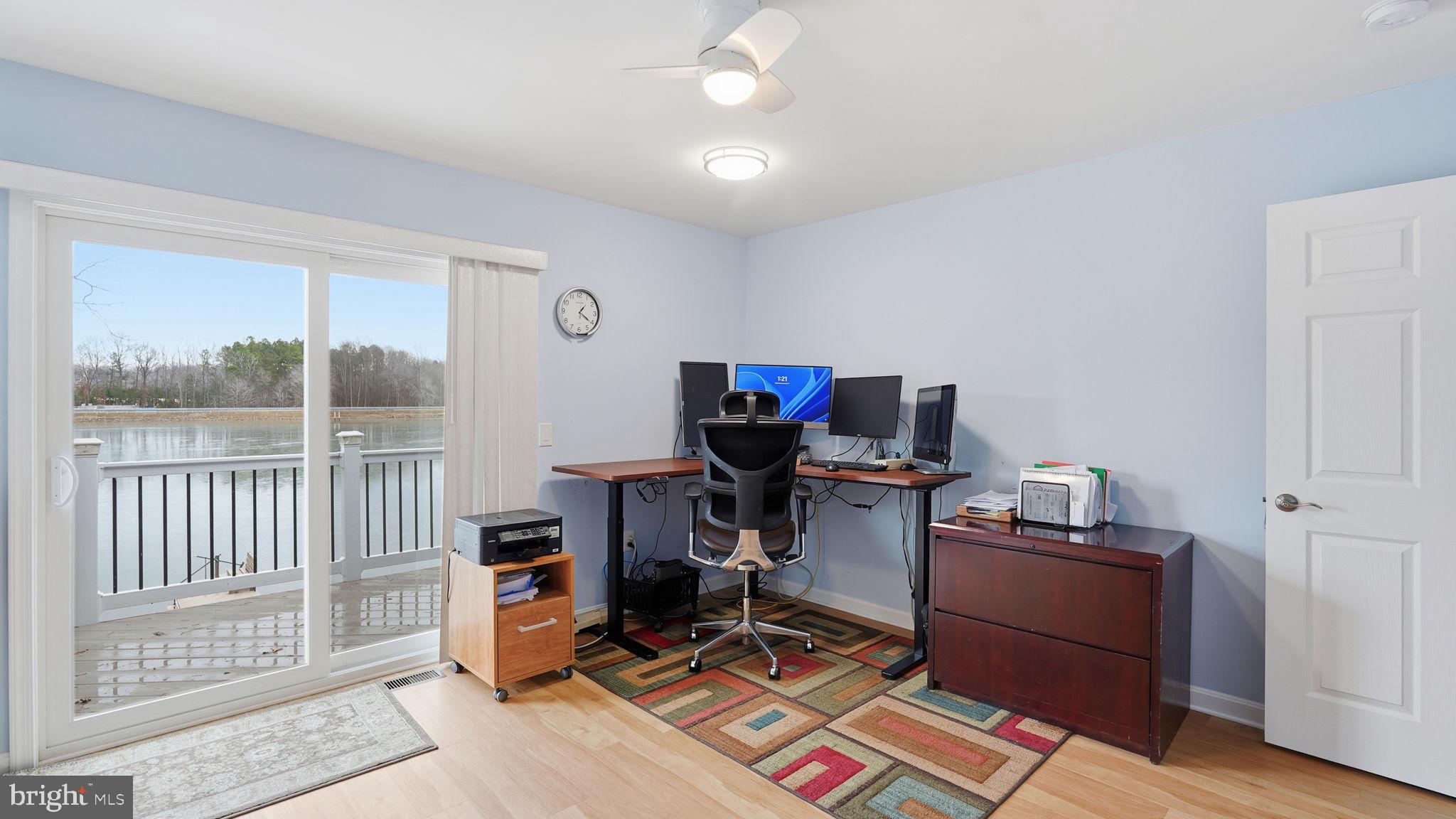 LAKE LAND OR - Residential