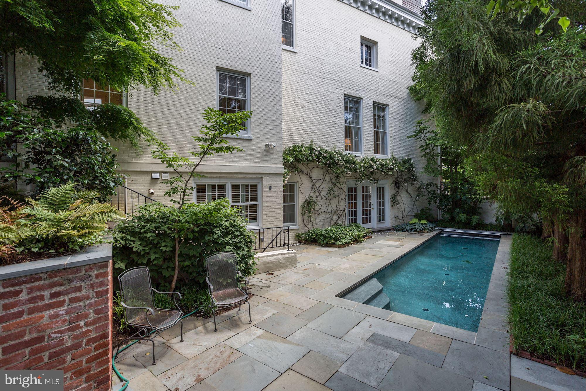 GEORGETOWN - Residential