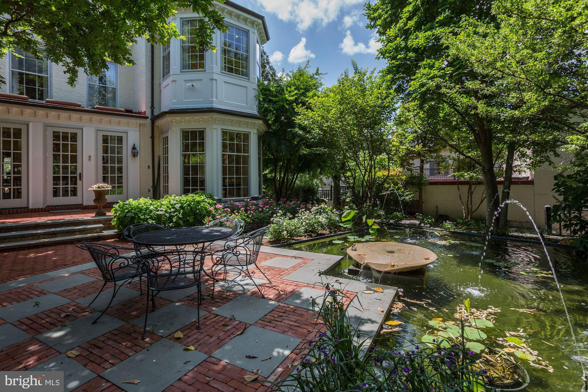 GEORGETOWN - Residential