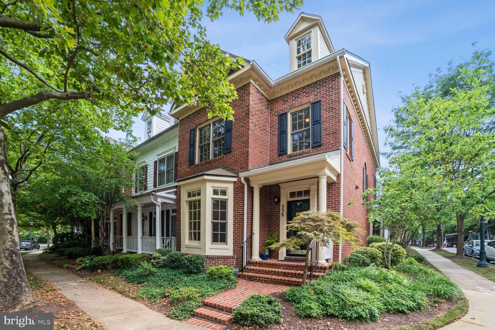 FALLSGROVE - Residential