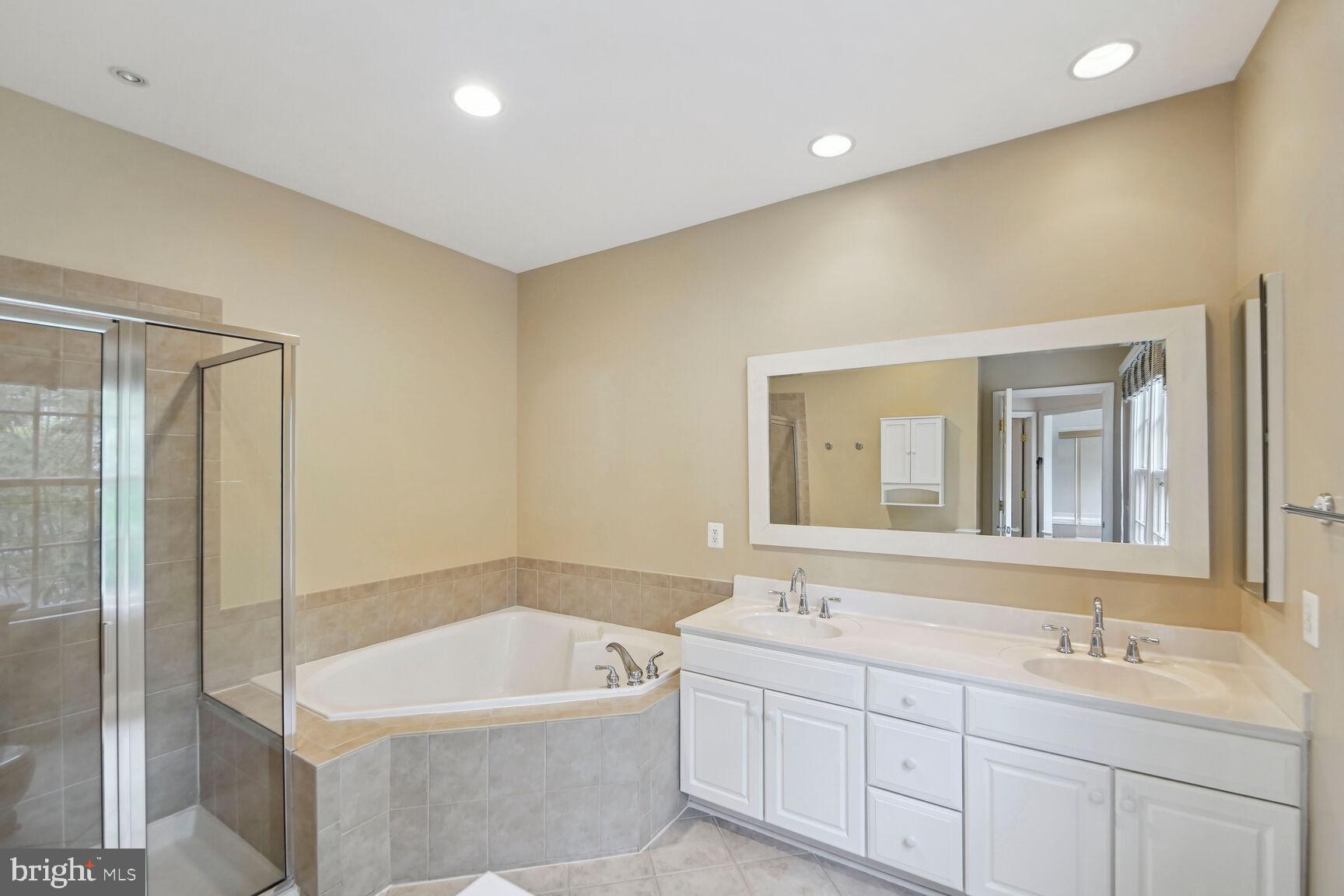 FALLSGROVE - Residential