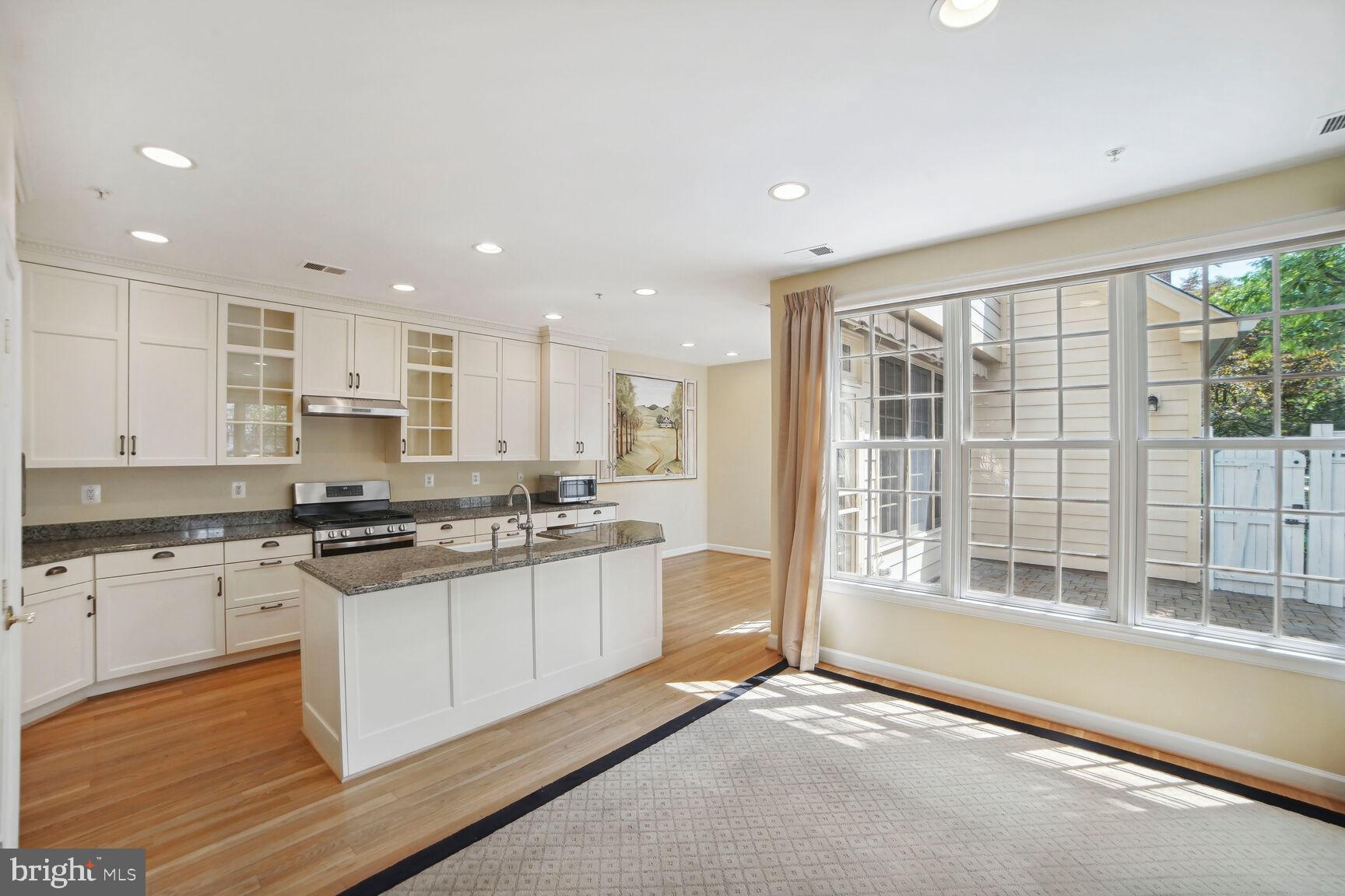 FALLSGROVE - Residential