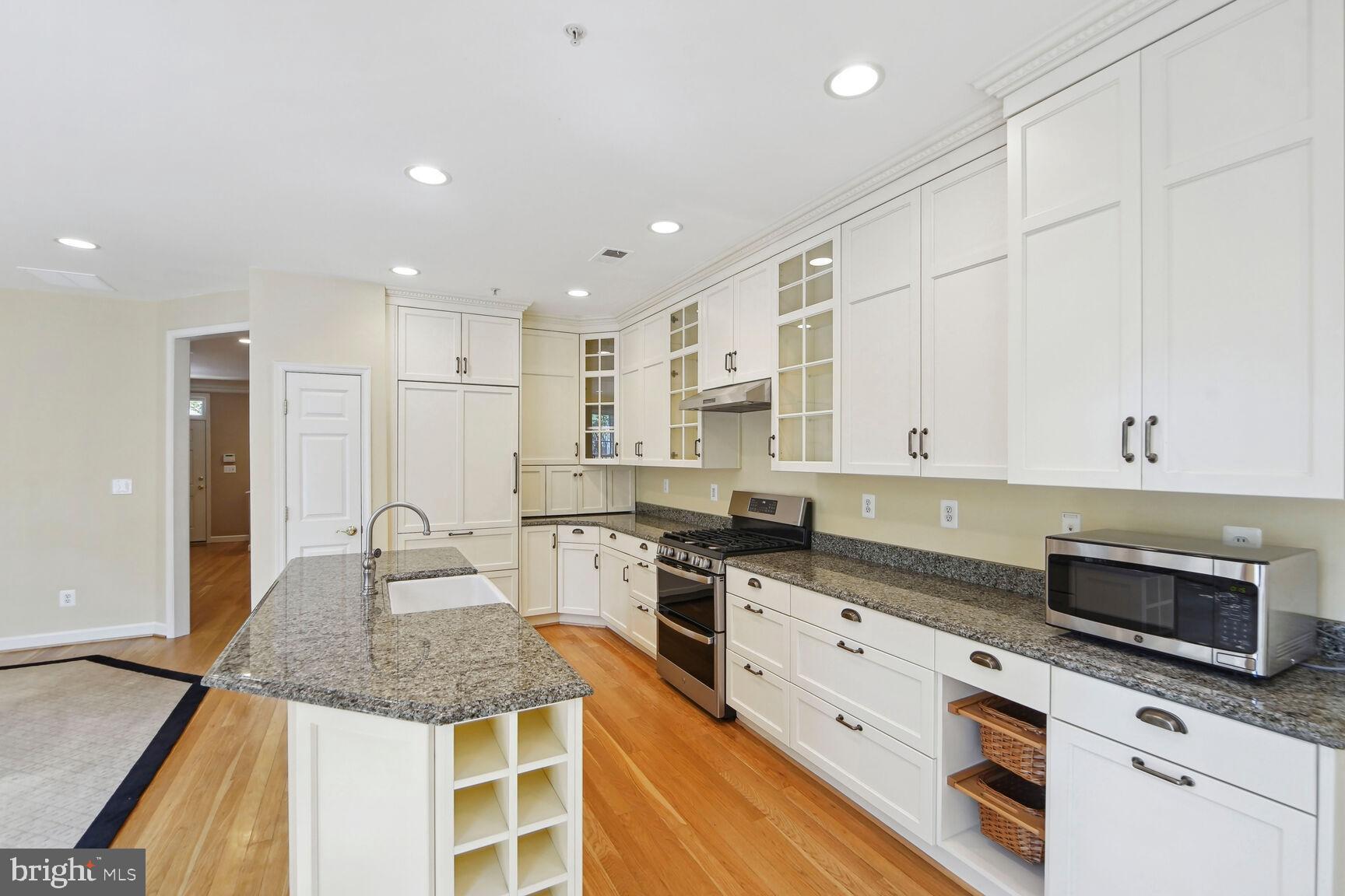 FALLSGROVE - Residential