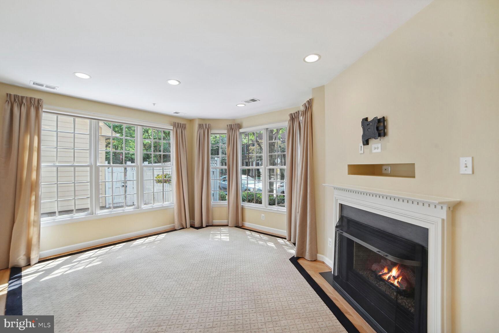 FALLSGROVE - Residential