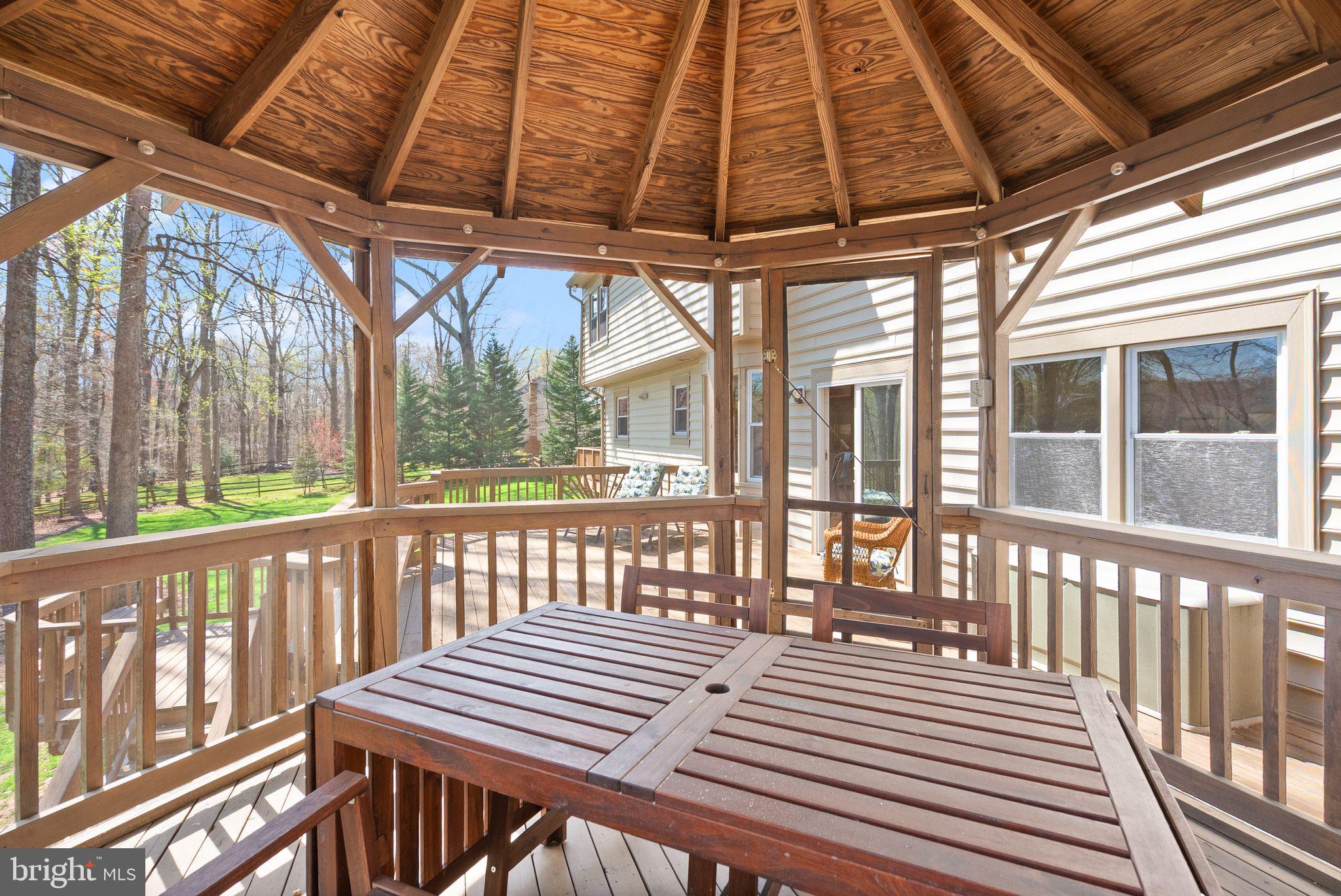 POHICK STATION - Residential