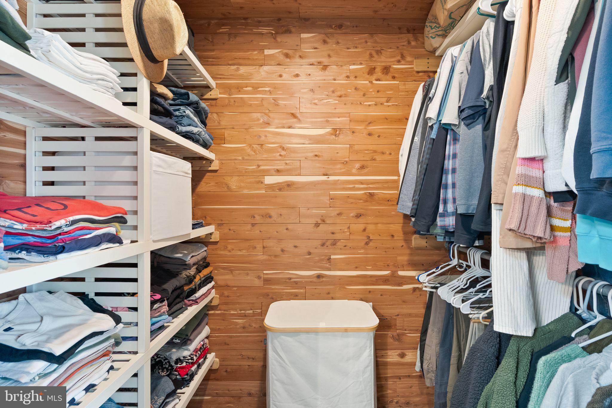 POHICK STATION - Residential