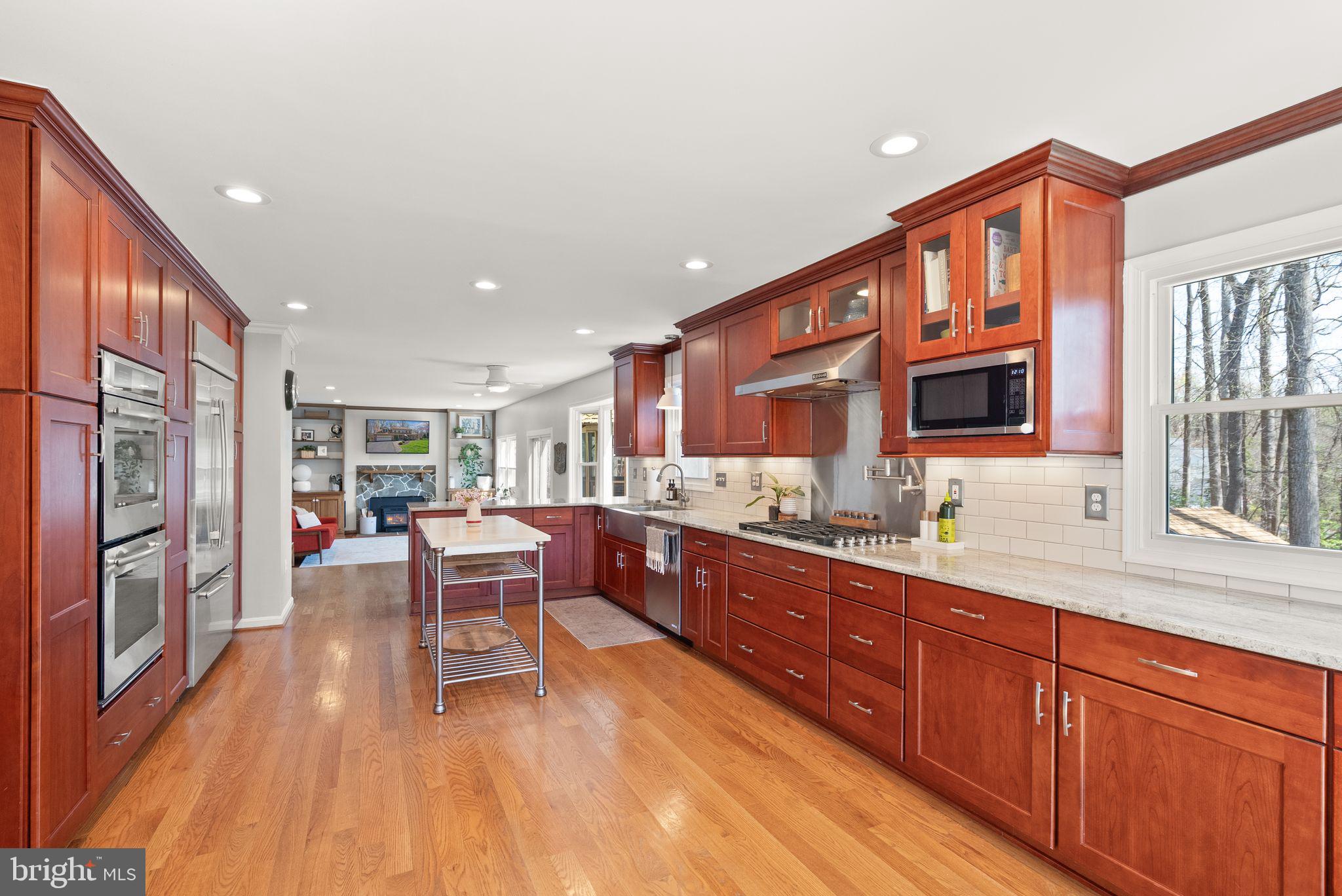 POHICK STATION - Residential