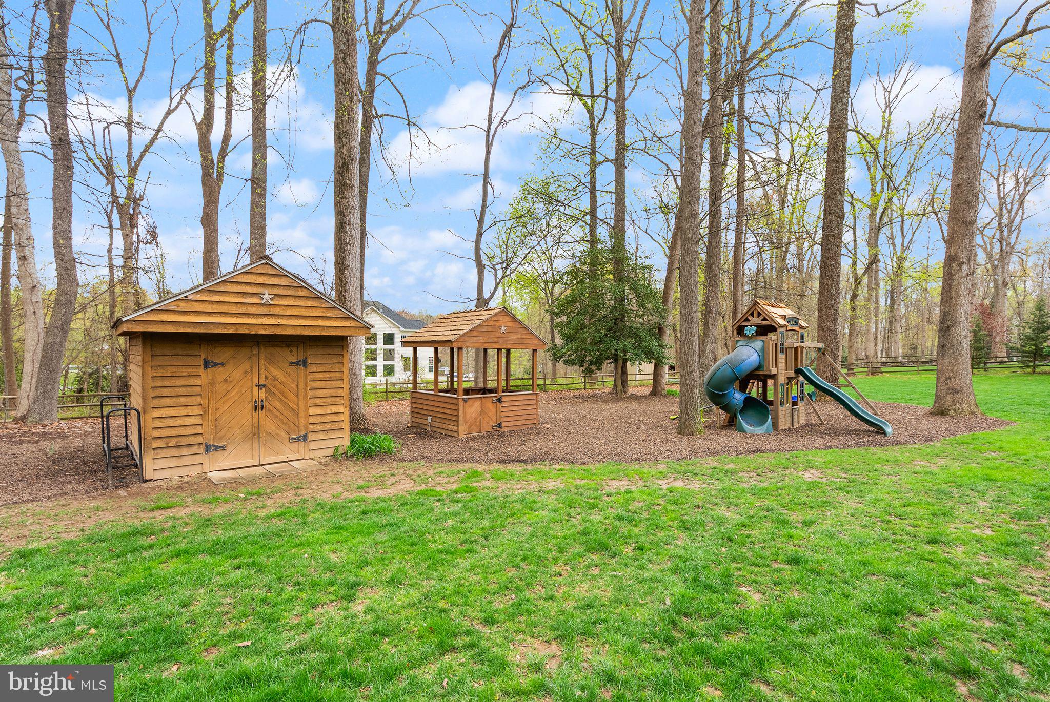 POHICK STATION - Residential