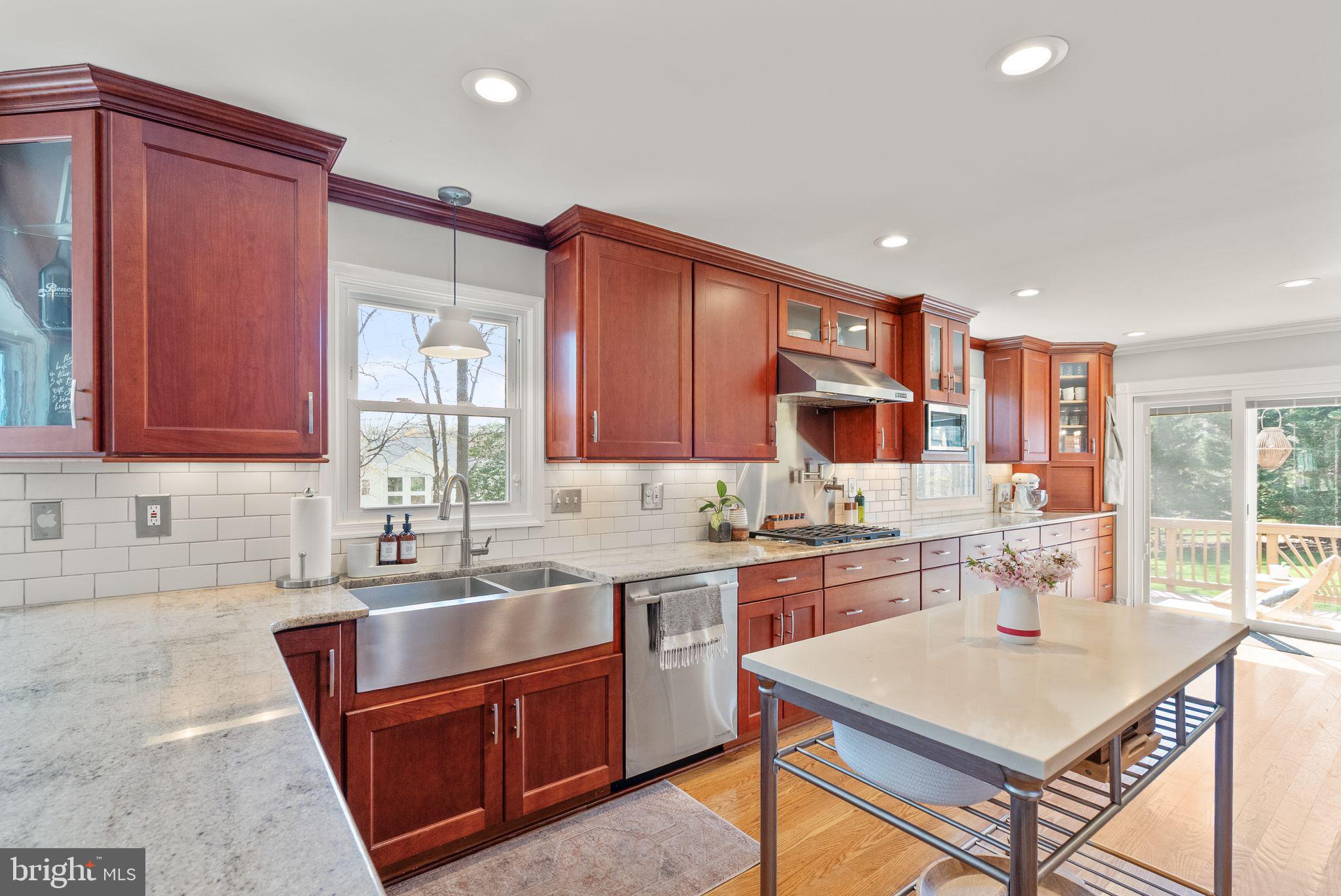 POHICK STATION - Residential