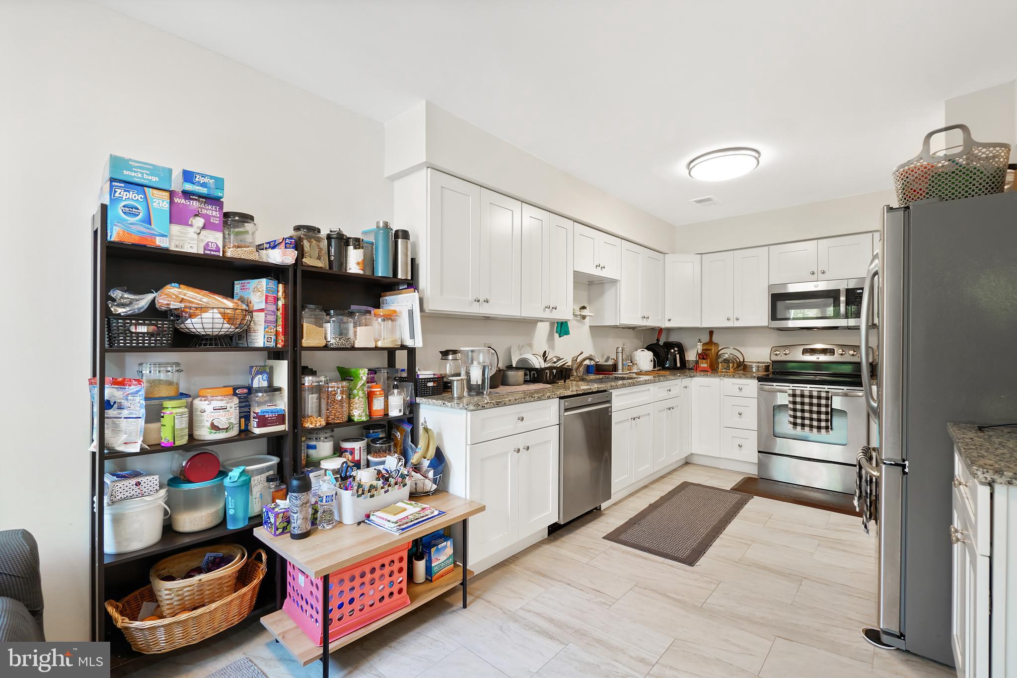 VILL AT MANCHESTER FARMS - Residential