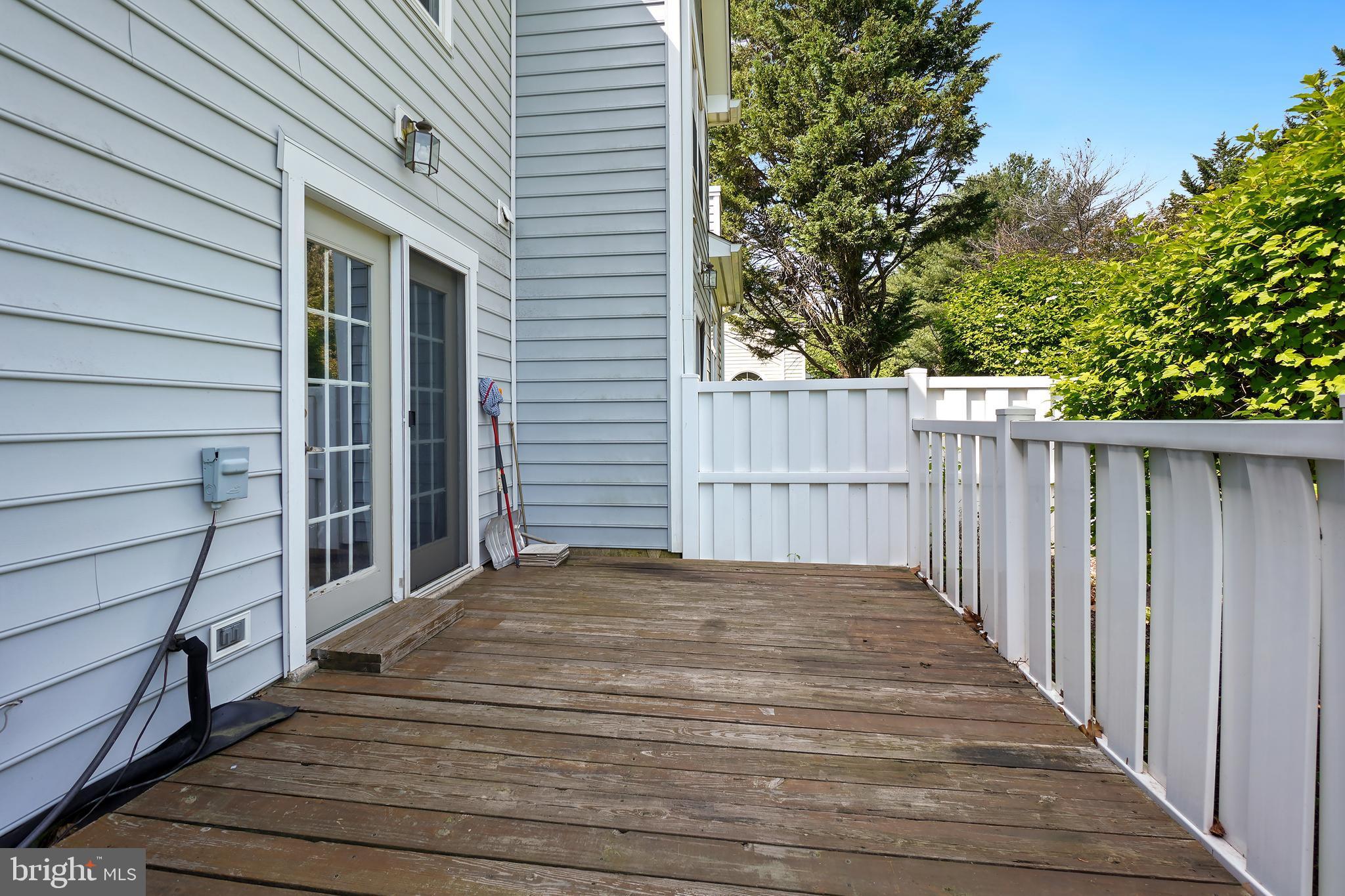 VILL AT MANCHESTER FARMS - Residential