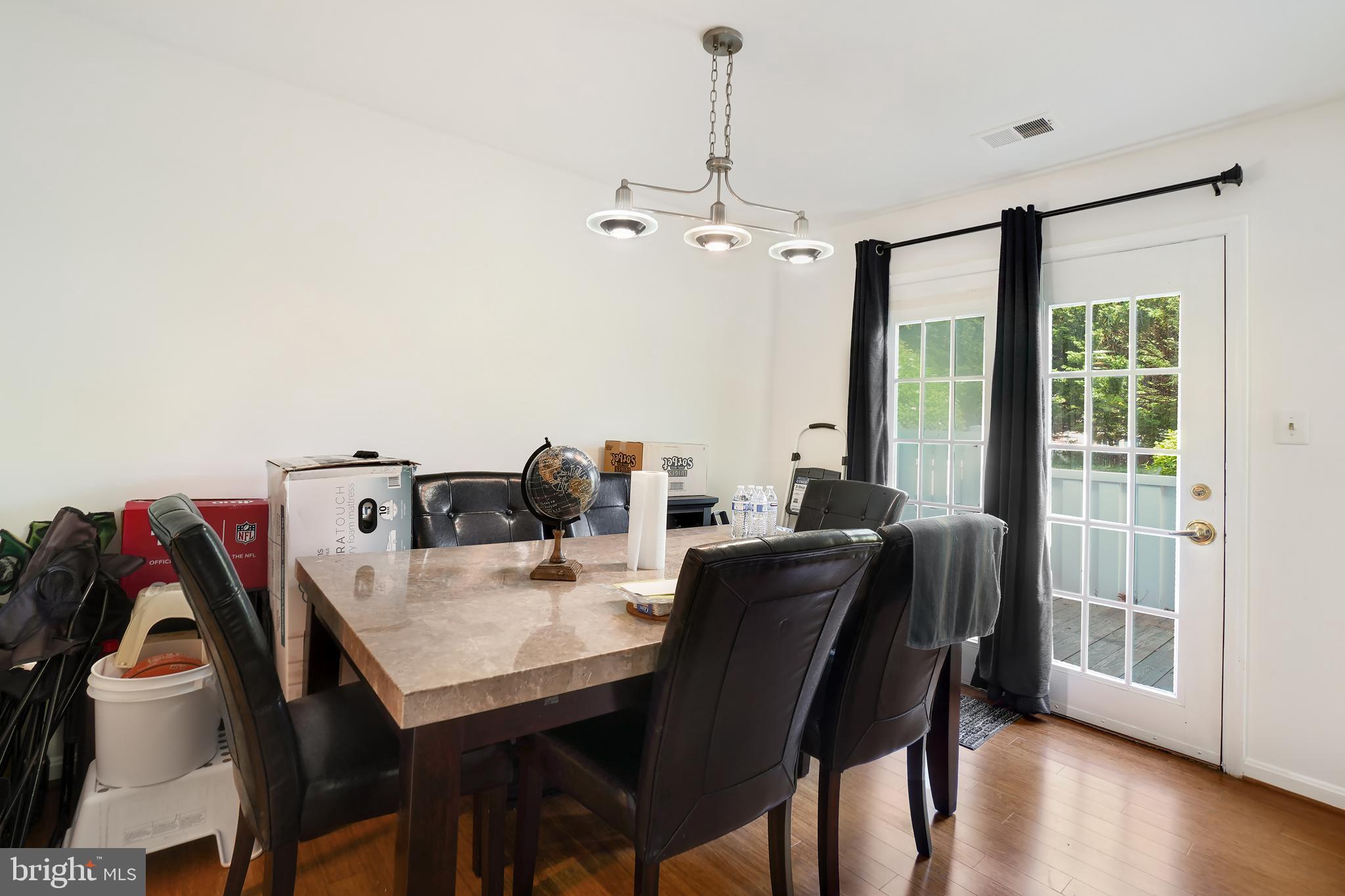 VILL AT MANCHESTER FARMS - Residential